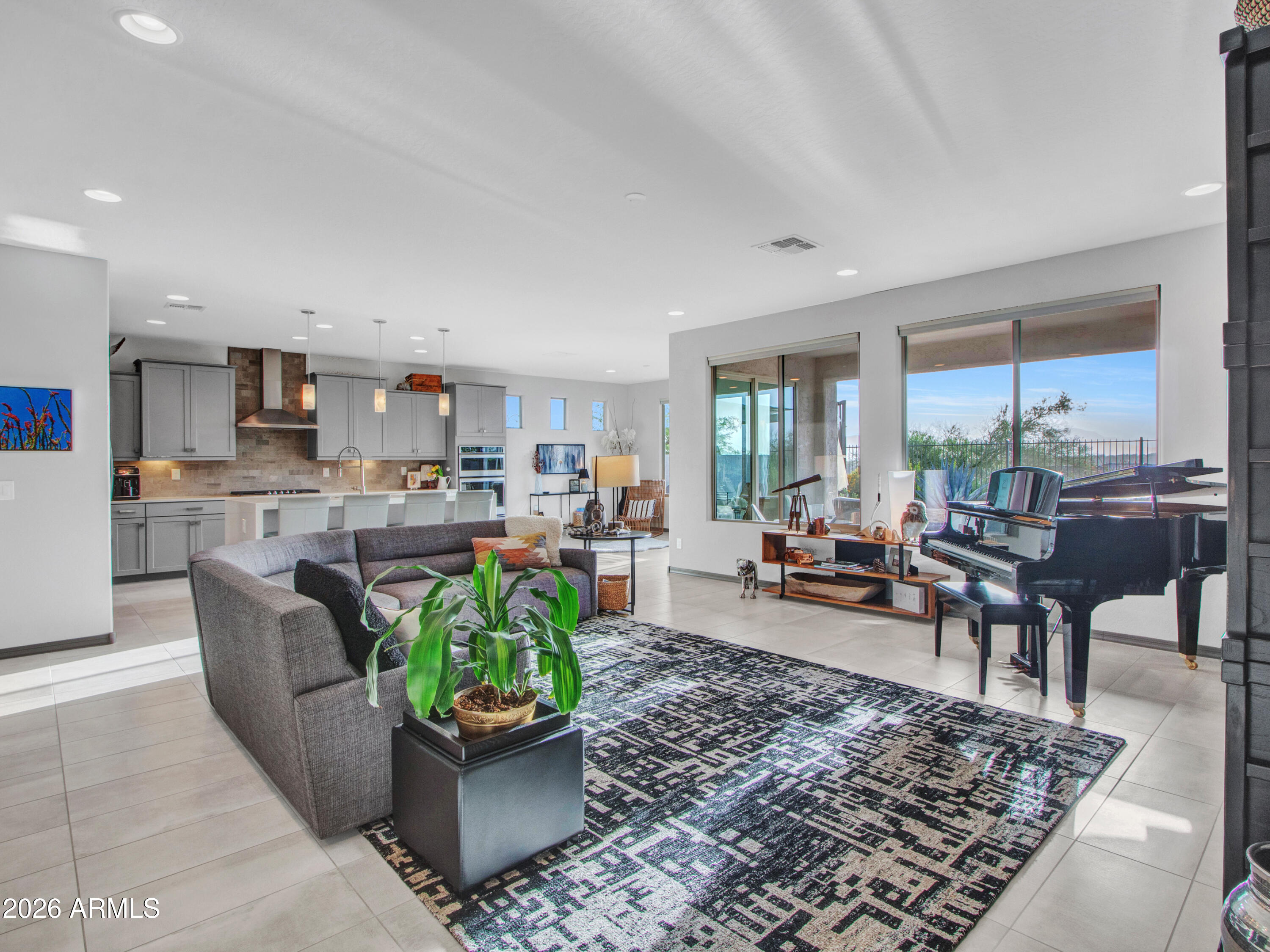 CIRCLE MOUNTAIN RANCH - Residential