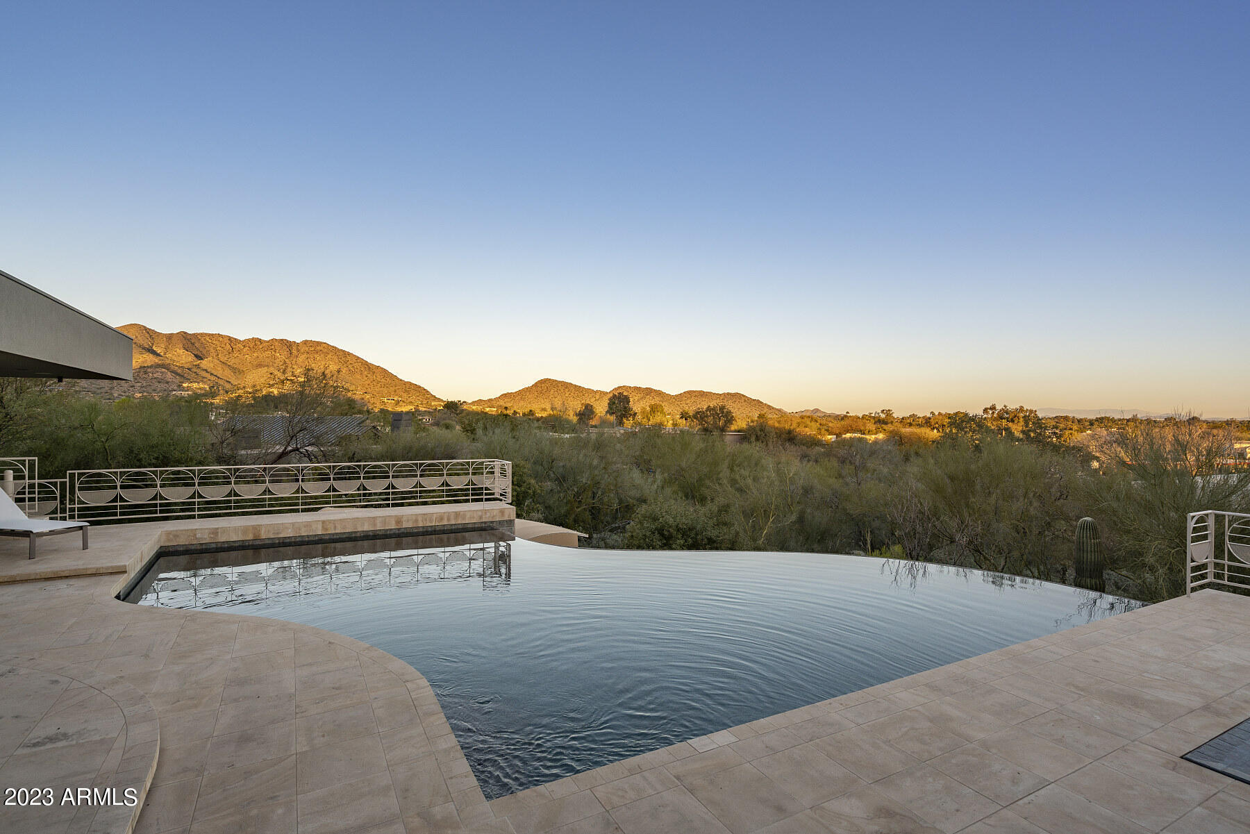 TURQUOISE HILLS - Residential