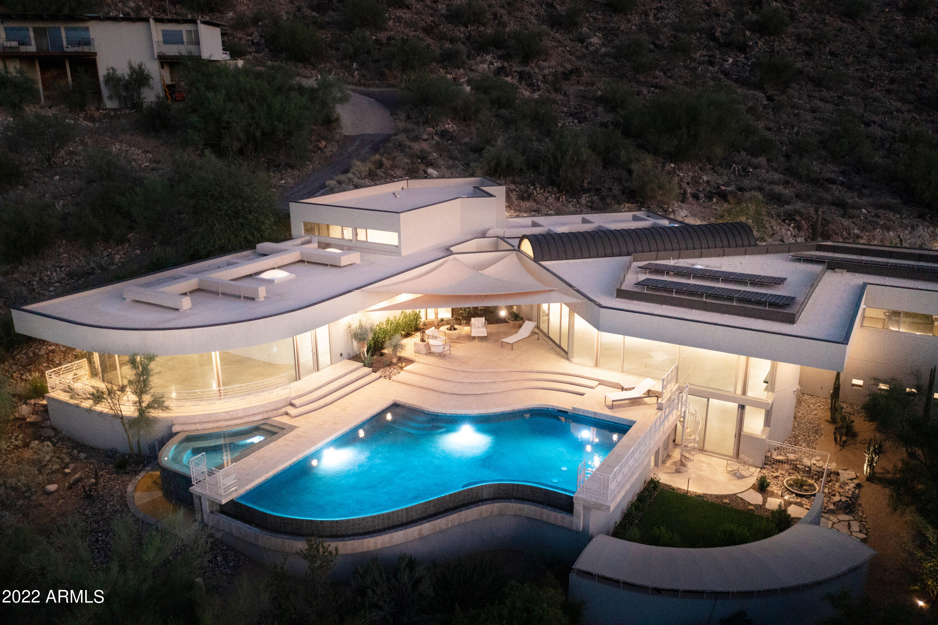 TURQUOISE HILLS - Residential