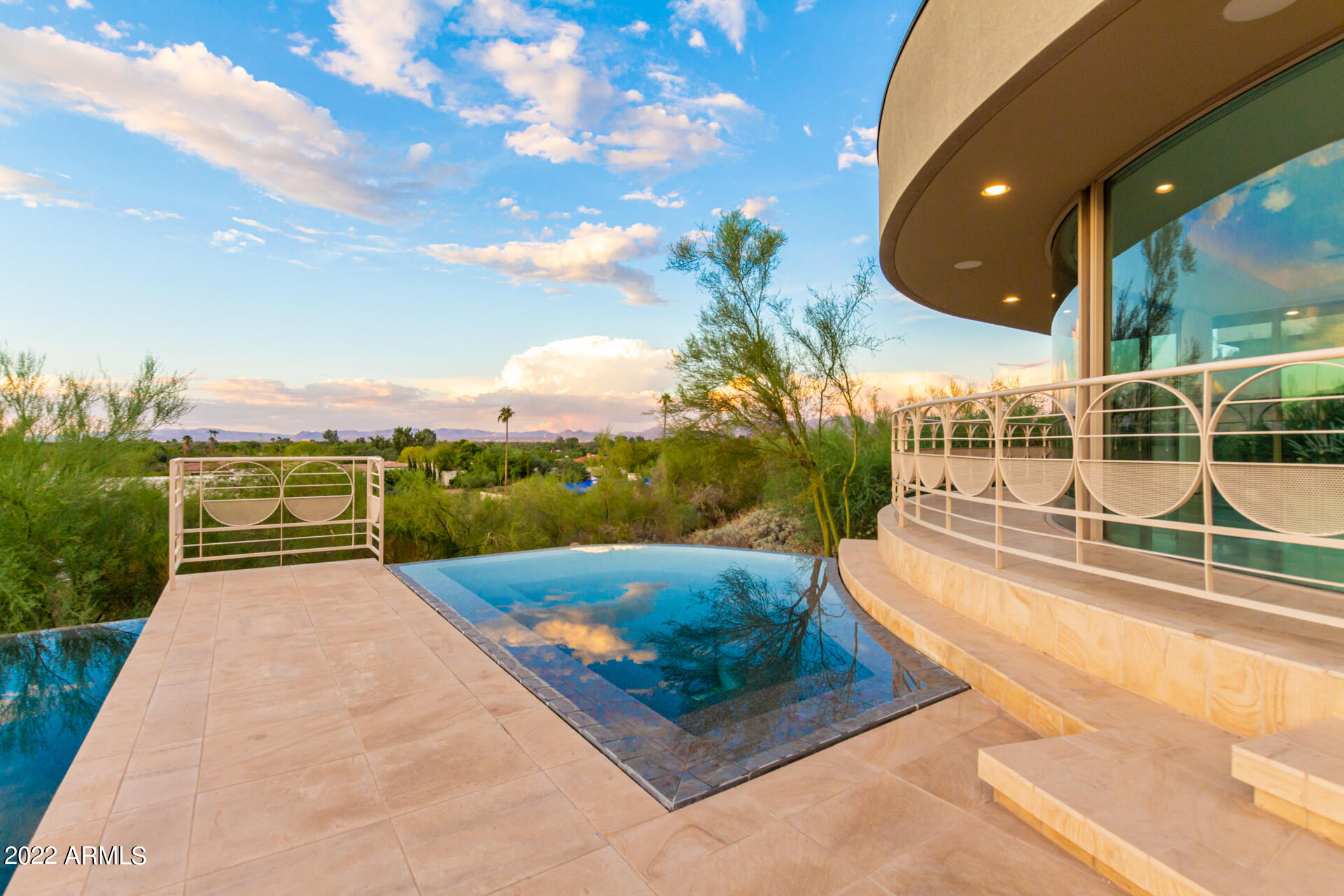 TURQUOISE HILLS - Residential
