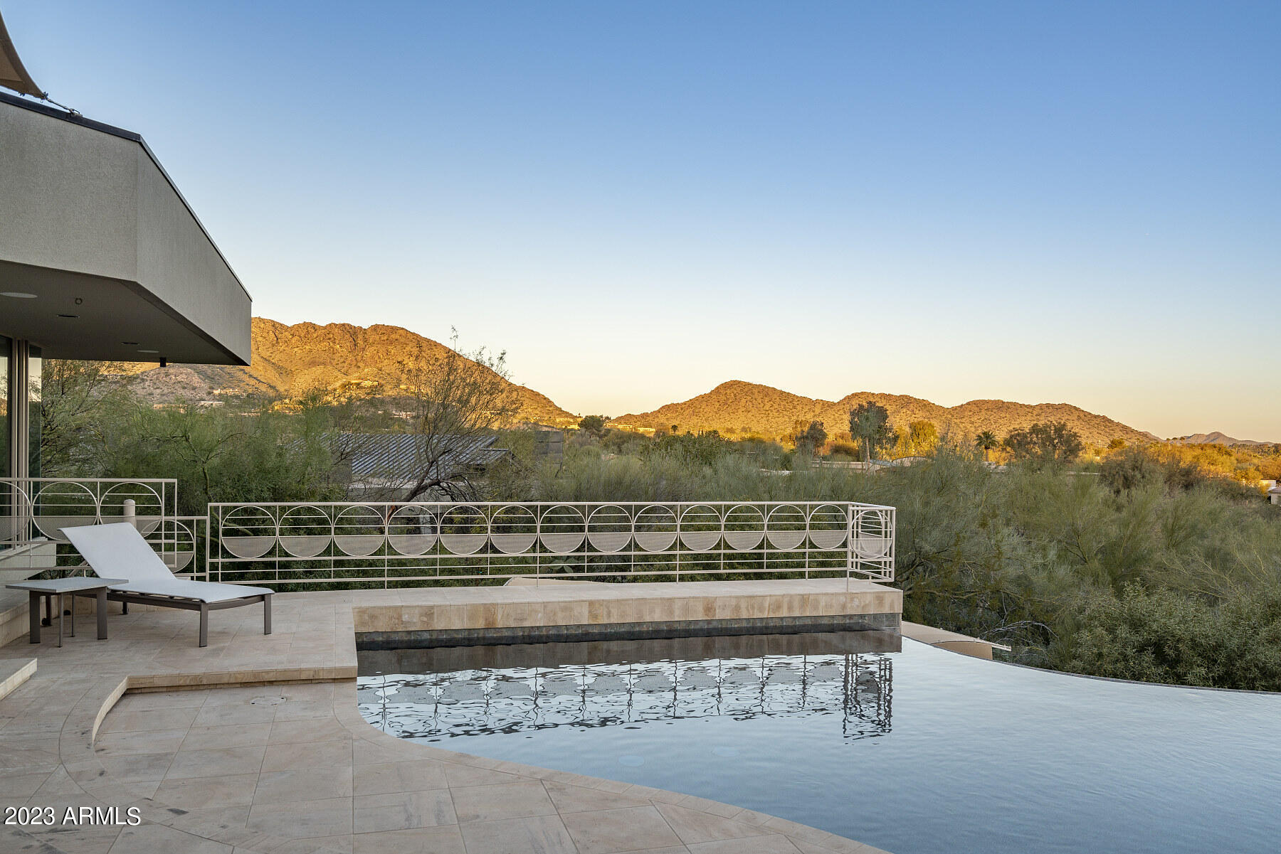 TURQUOISE HILLS - Residential