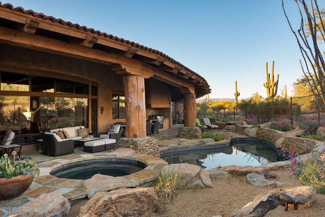 ESTANCIA - Residential