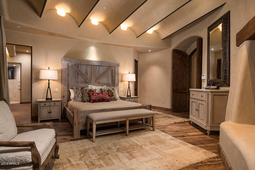 ESTANCIA - Residential