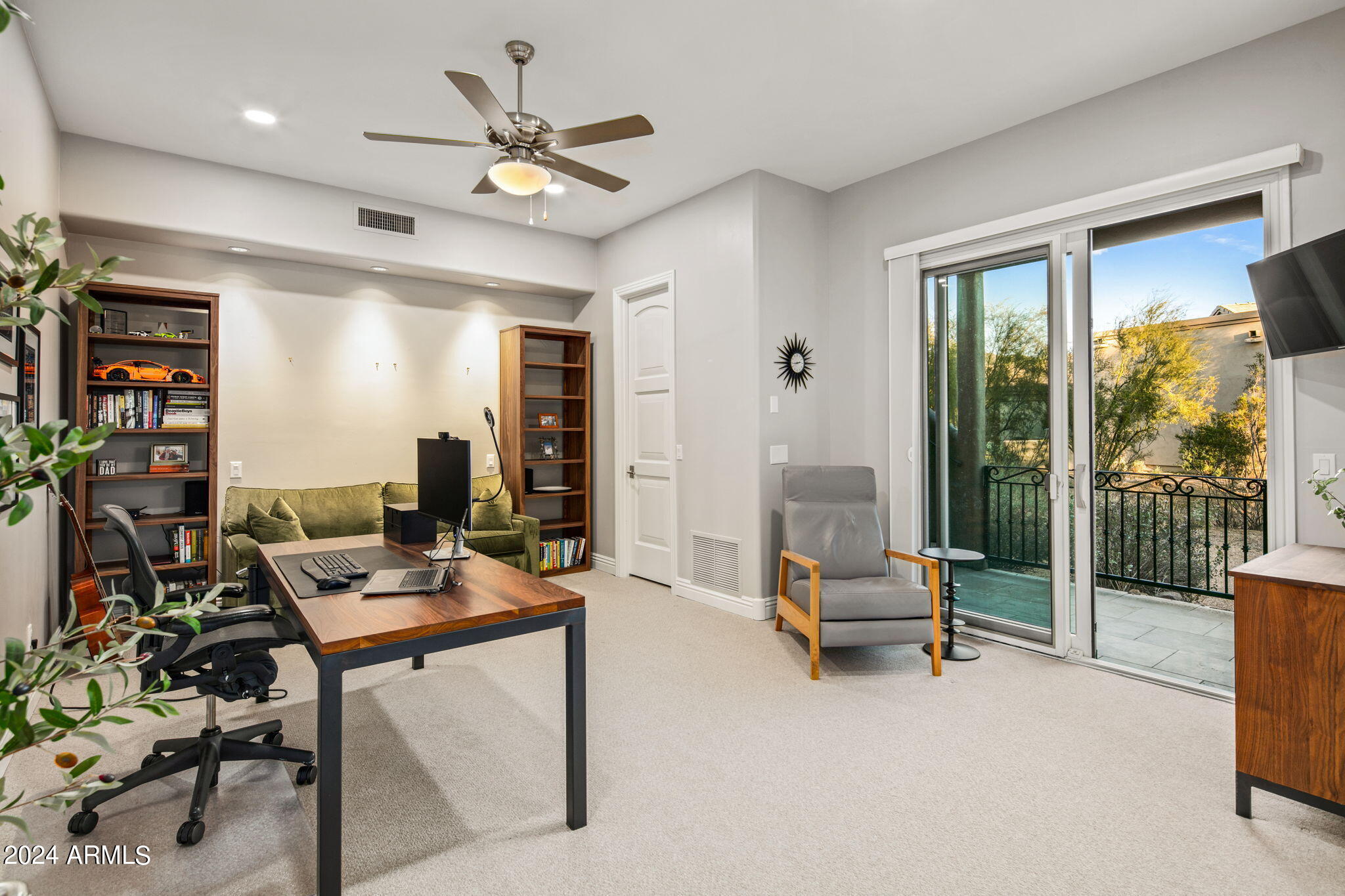 DC RANCH - Residential