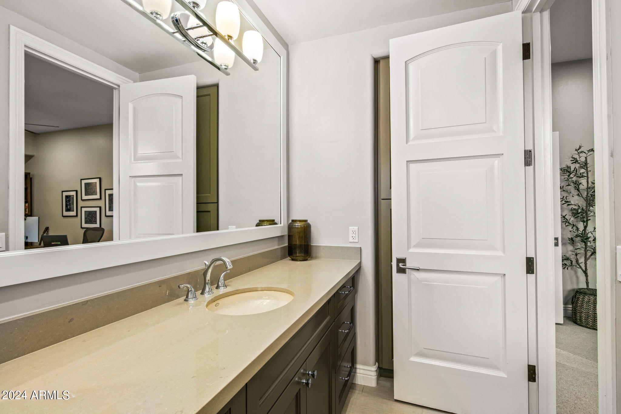 DC RANCH - Residential
