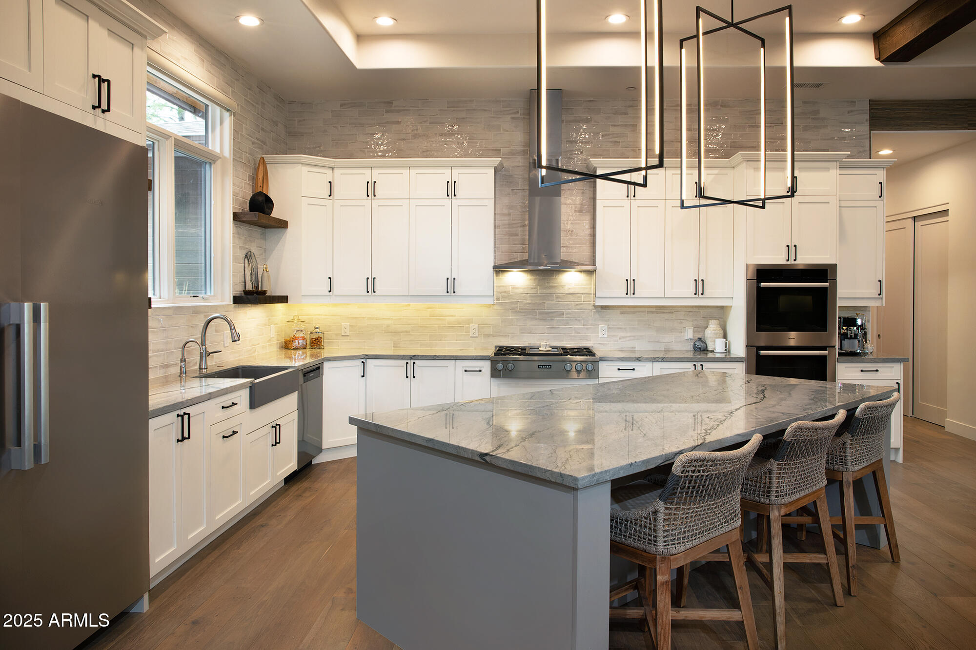 PINE CANYON - Residential