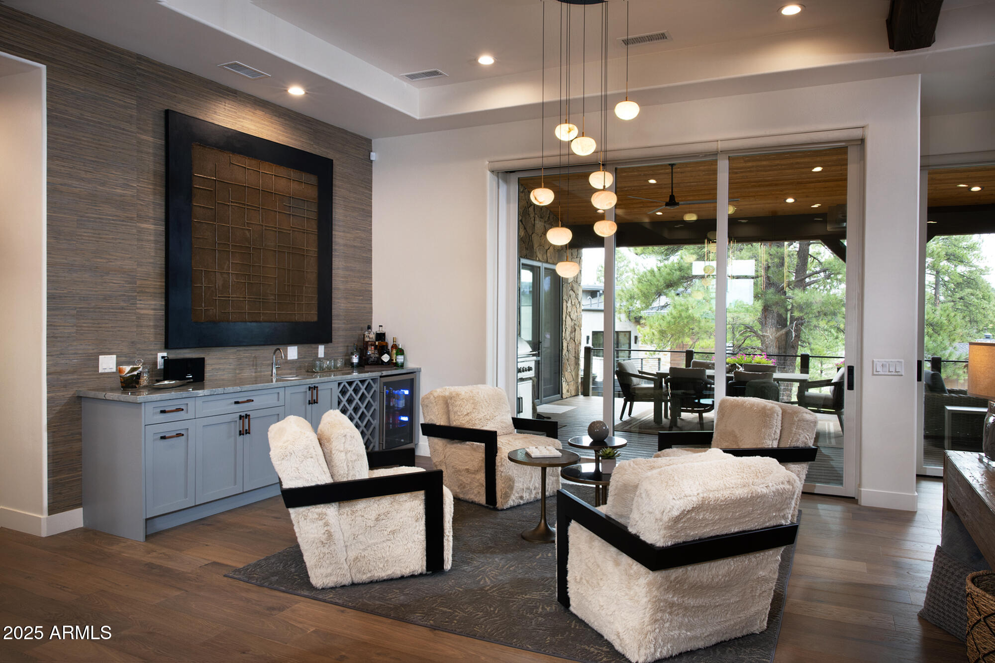 PINE CANYON - Residential