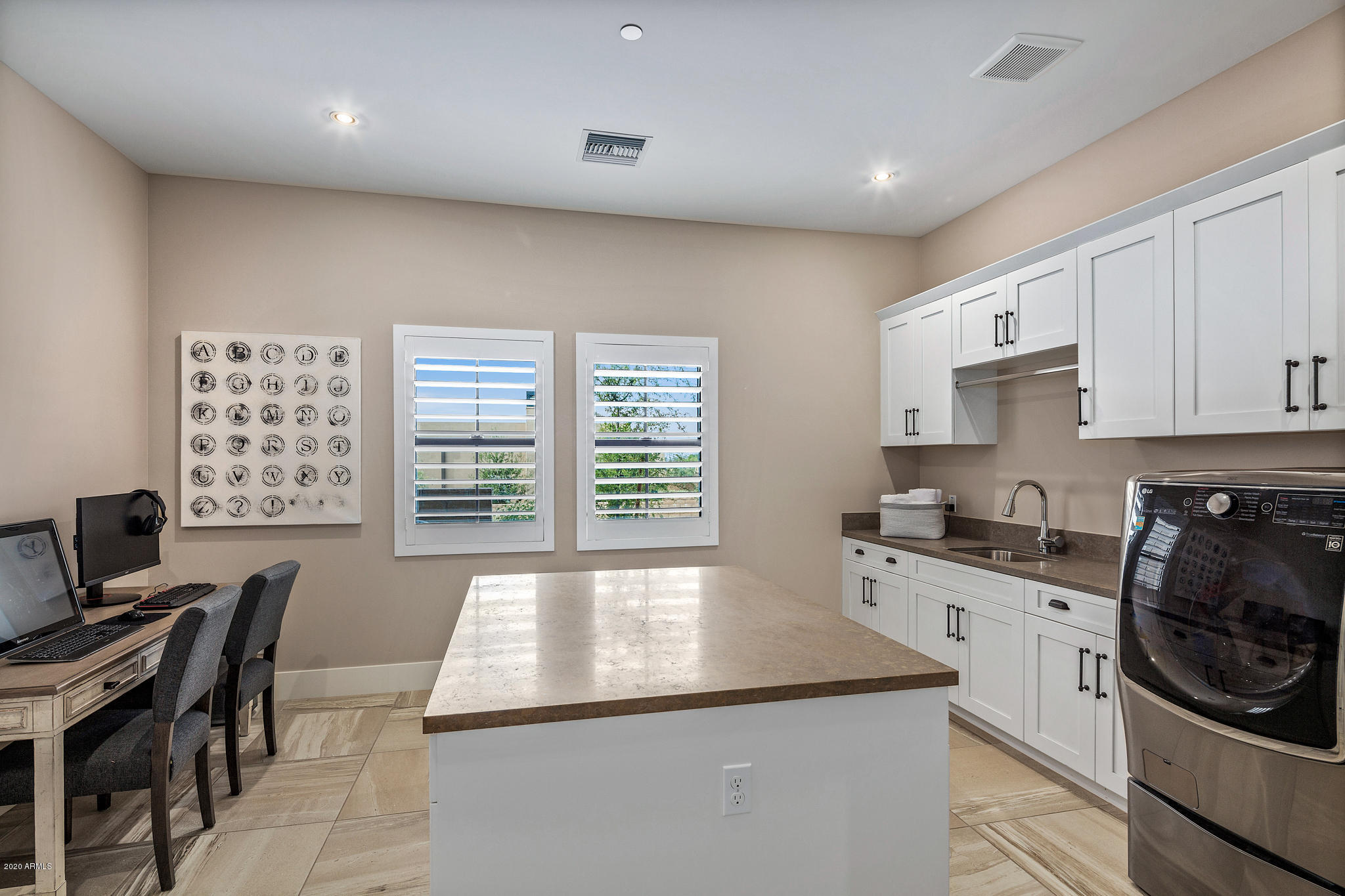 WHITE HORSE - Residential
