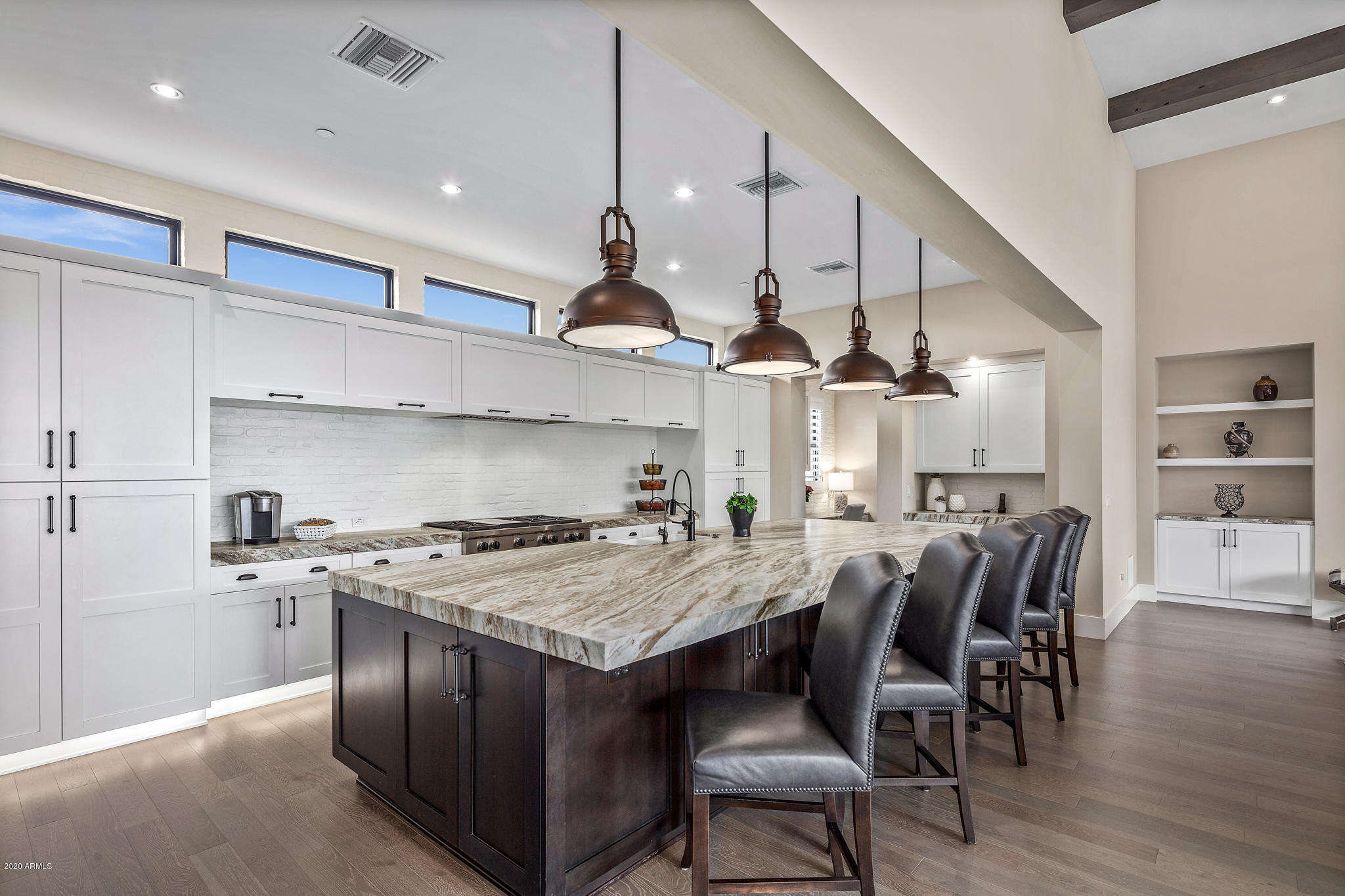 WHITE HORSE - Residential