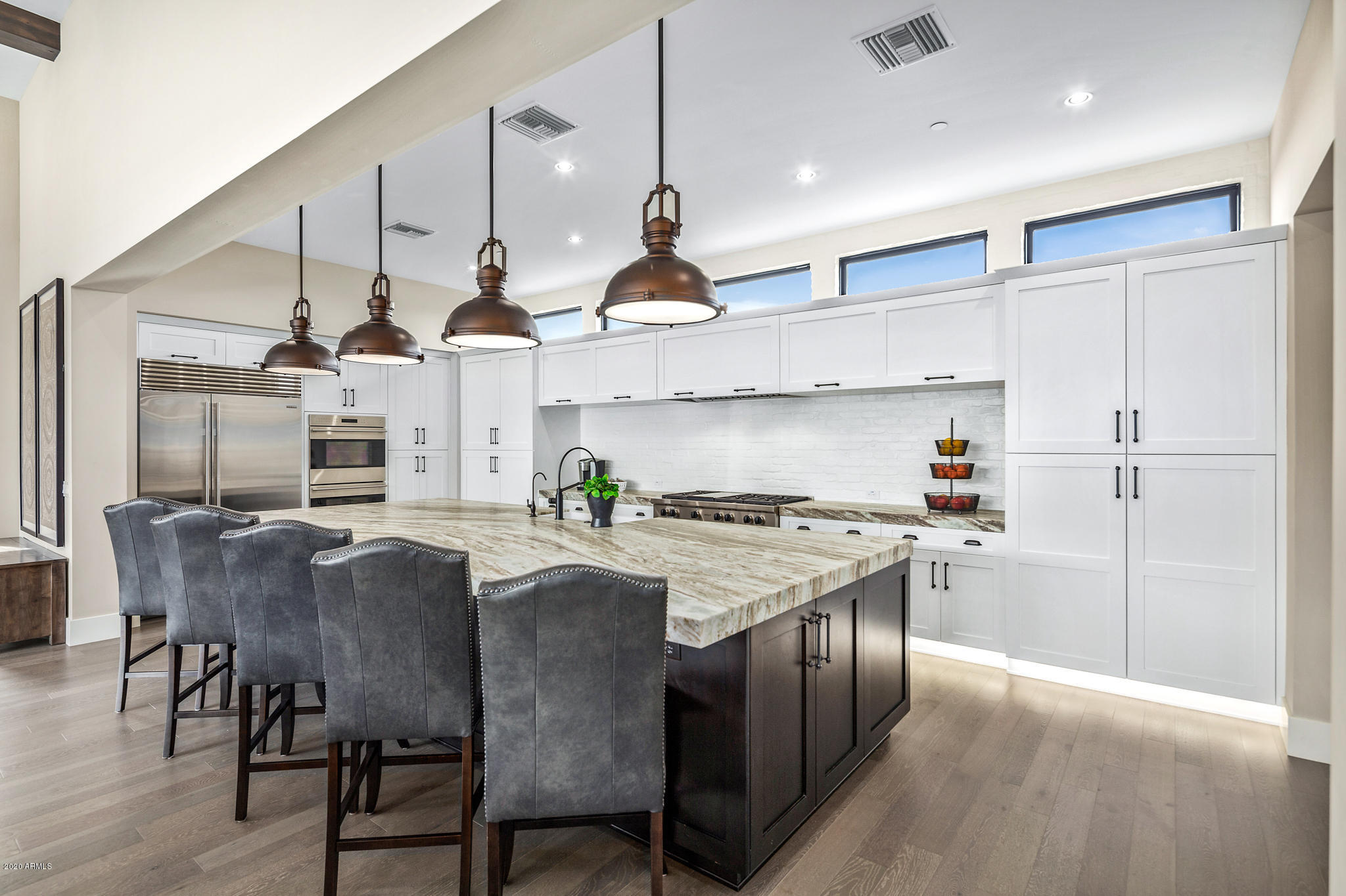 WHITE HORSE - Residential