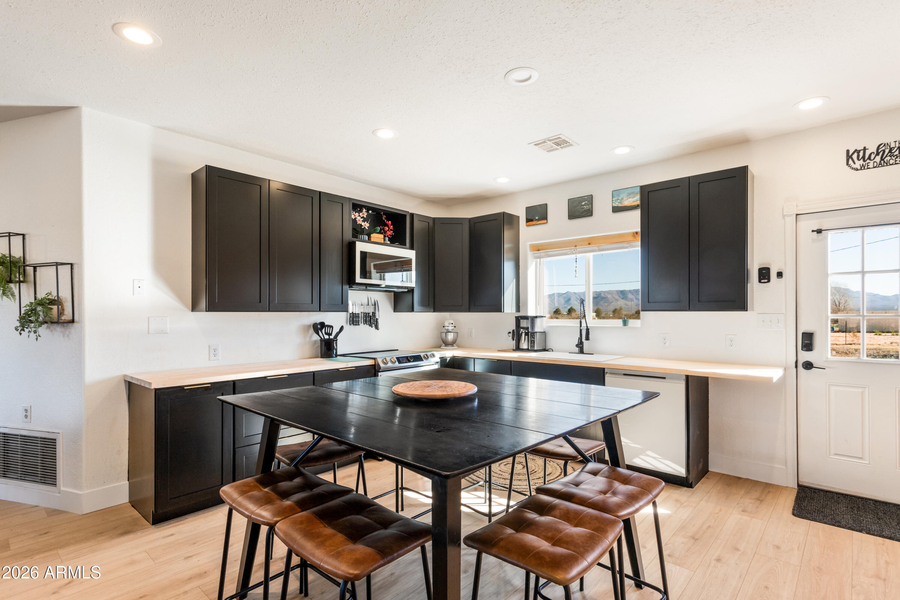 BARBARY ESTATES - Residential