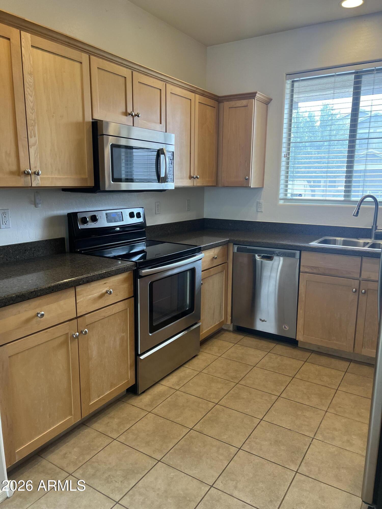 ASPEN PARCEL 10 AT GLENNWILDE - Residential Lease
