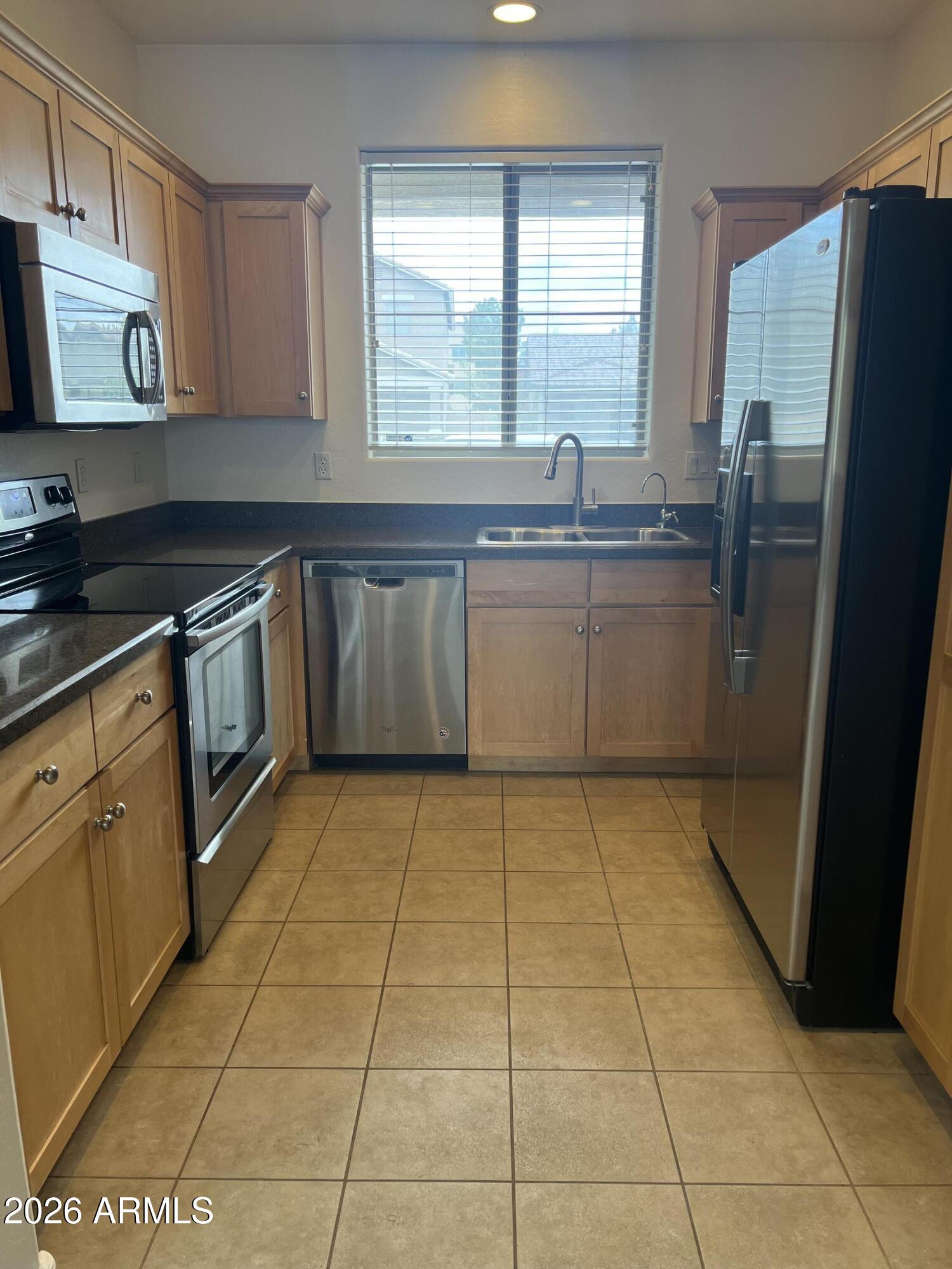 ASPEN PARCEL 10 AT GLENNWILDE - Residential Lease