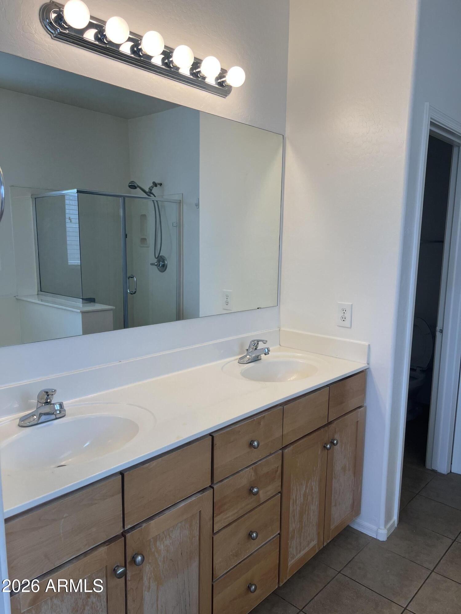 ASPEN PARCEL 10 AT GLENNWILDE - Residential Lease