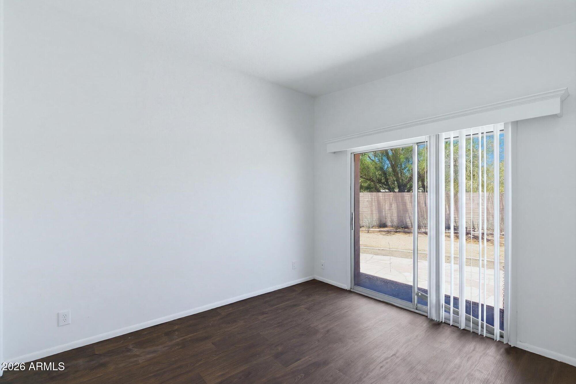 SUNDOWN RANCHOS - Residential