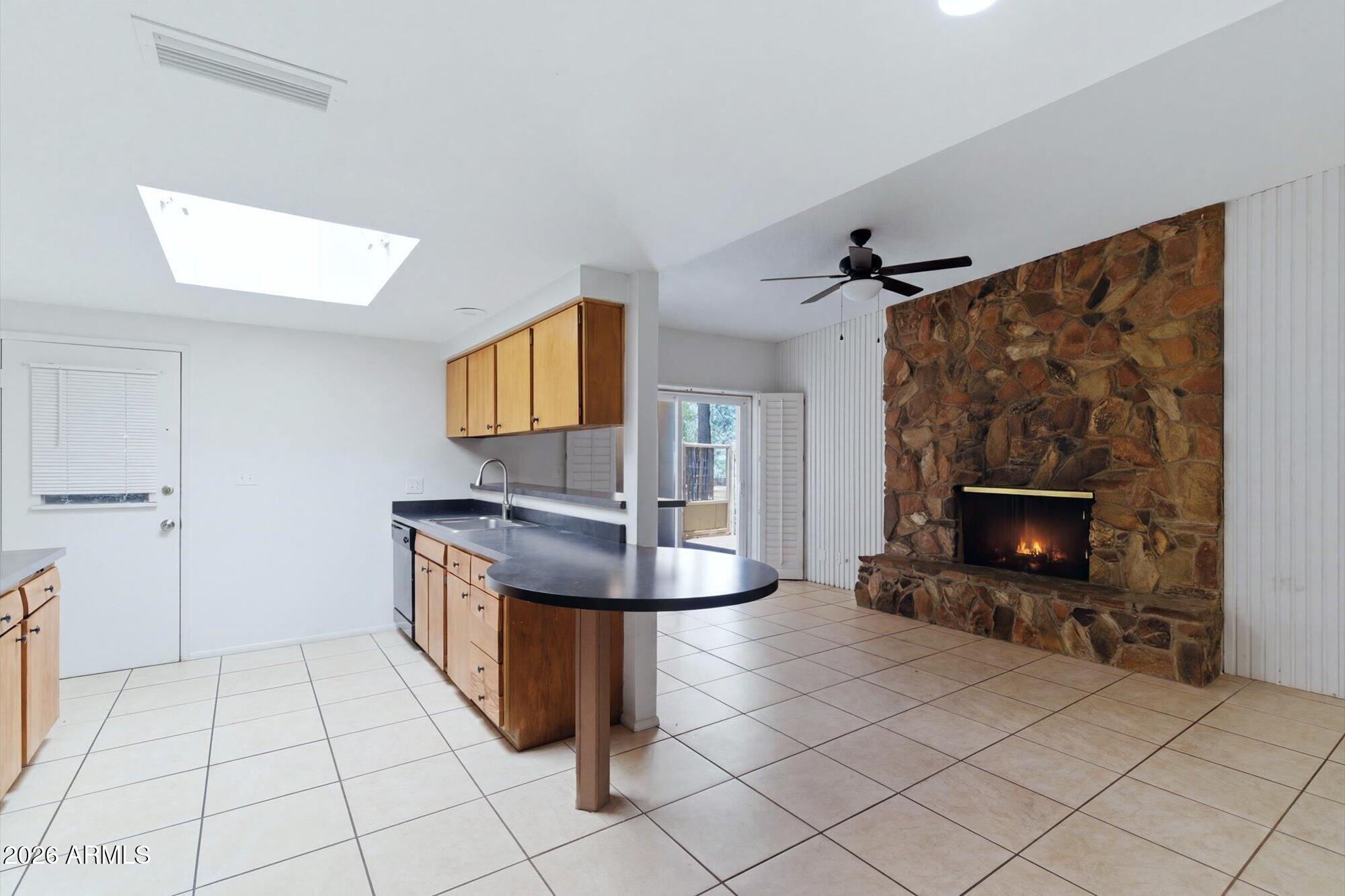 SUNDOWN RANCHOS - Residential