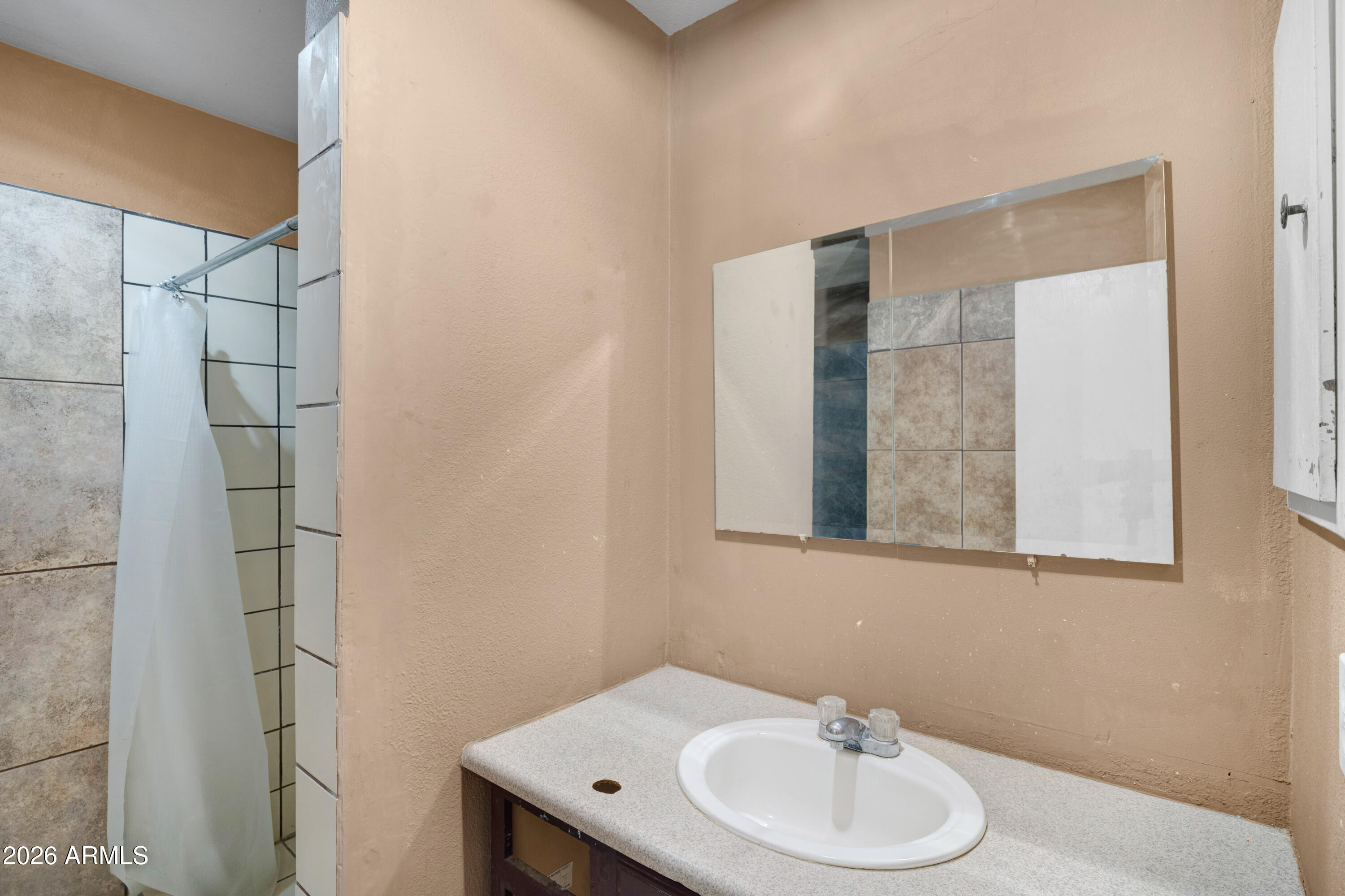 MARYVALE TERRACE 18 LTS 5712-5807#6052-6089 - Residential