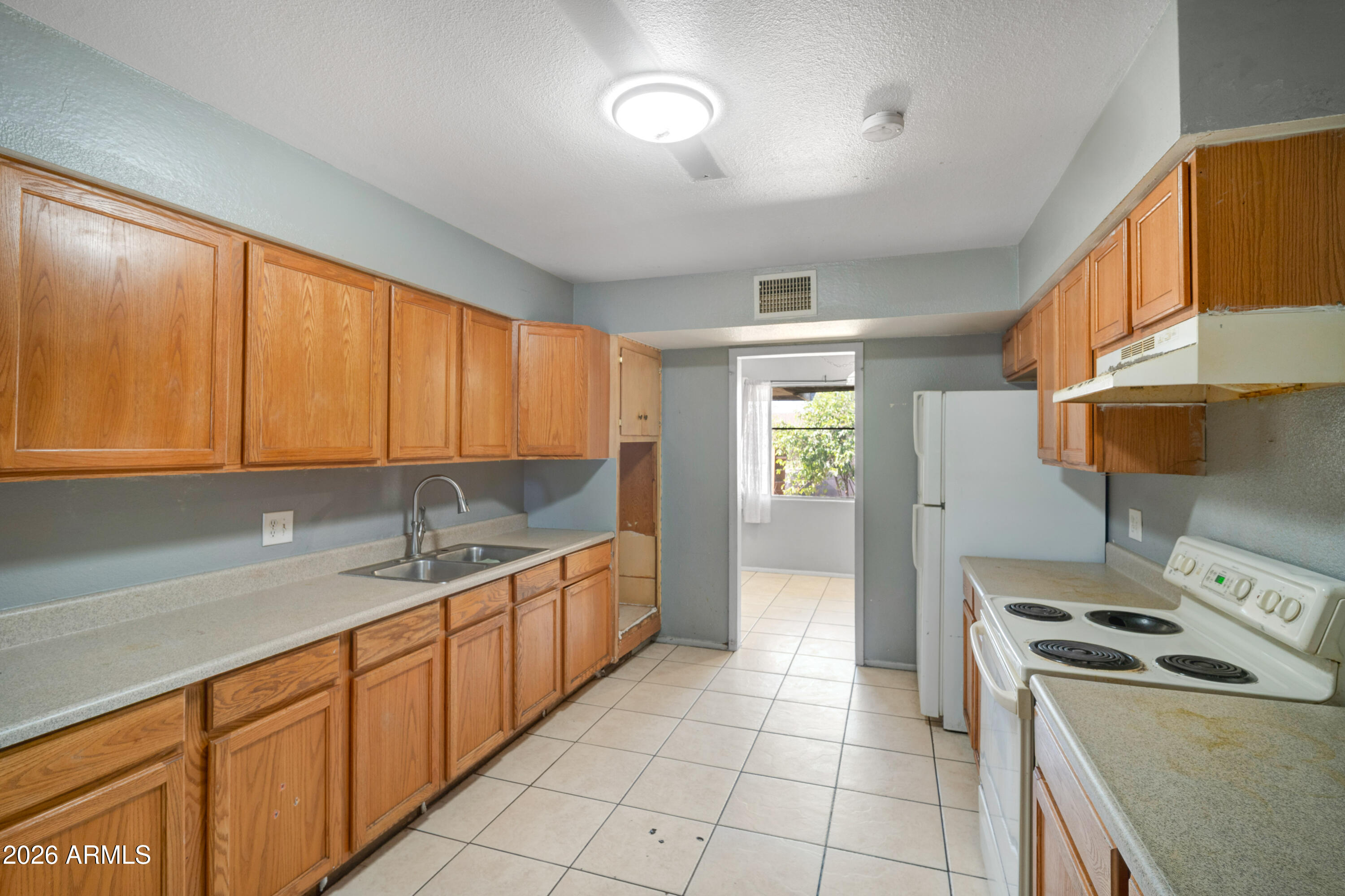 MARYVALE TERRACE 18 LTS 5712-5807#6052-6089 - Residential