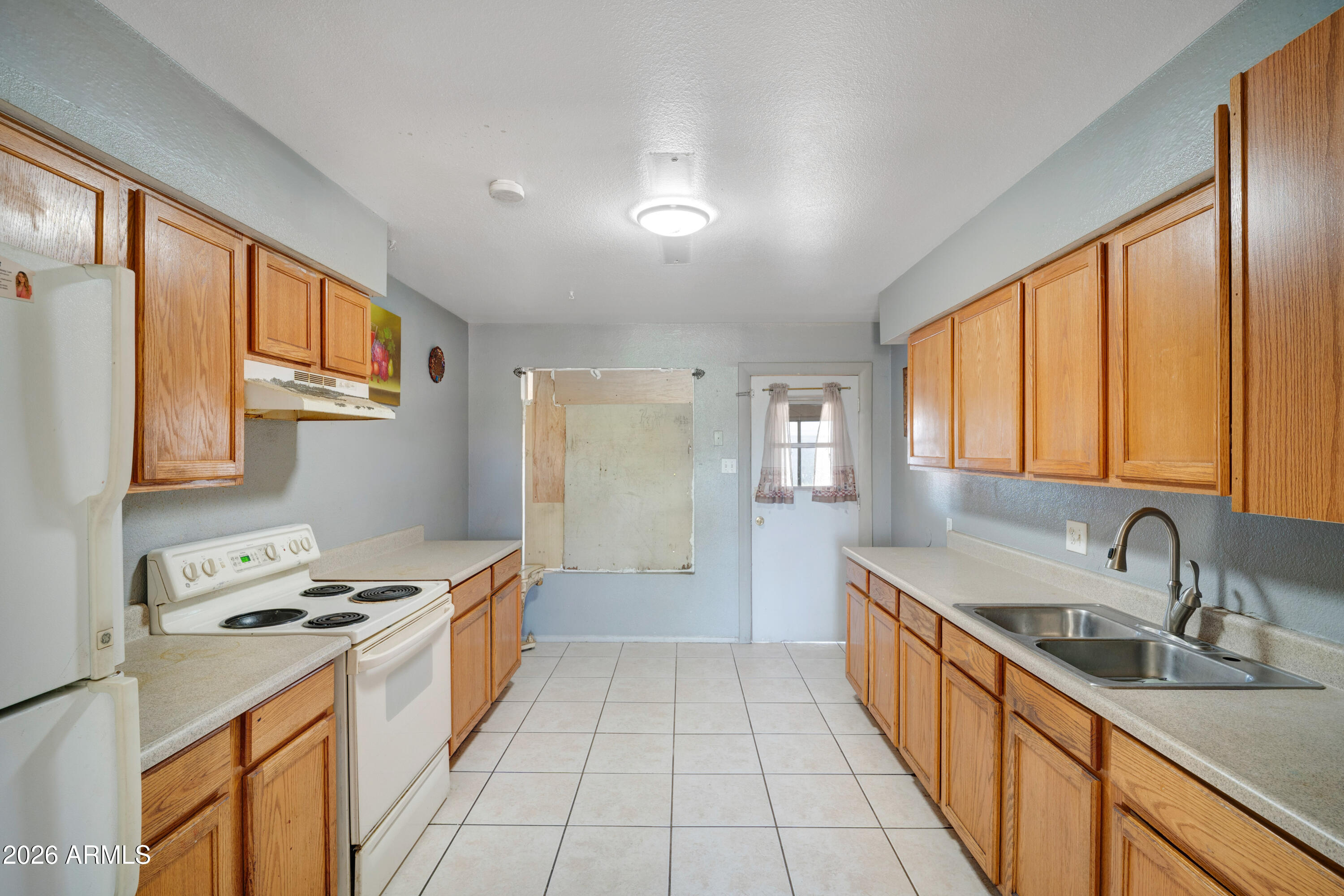 MARYVALE TERRACE 18 LTS 5712-5807#6052-6089 - Residential