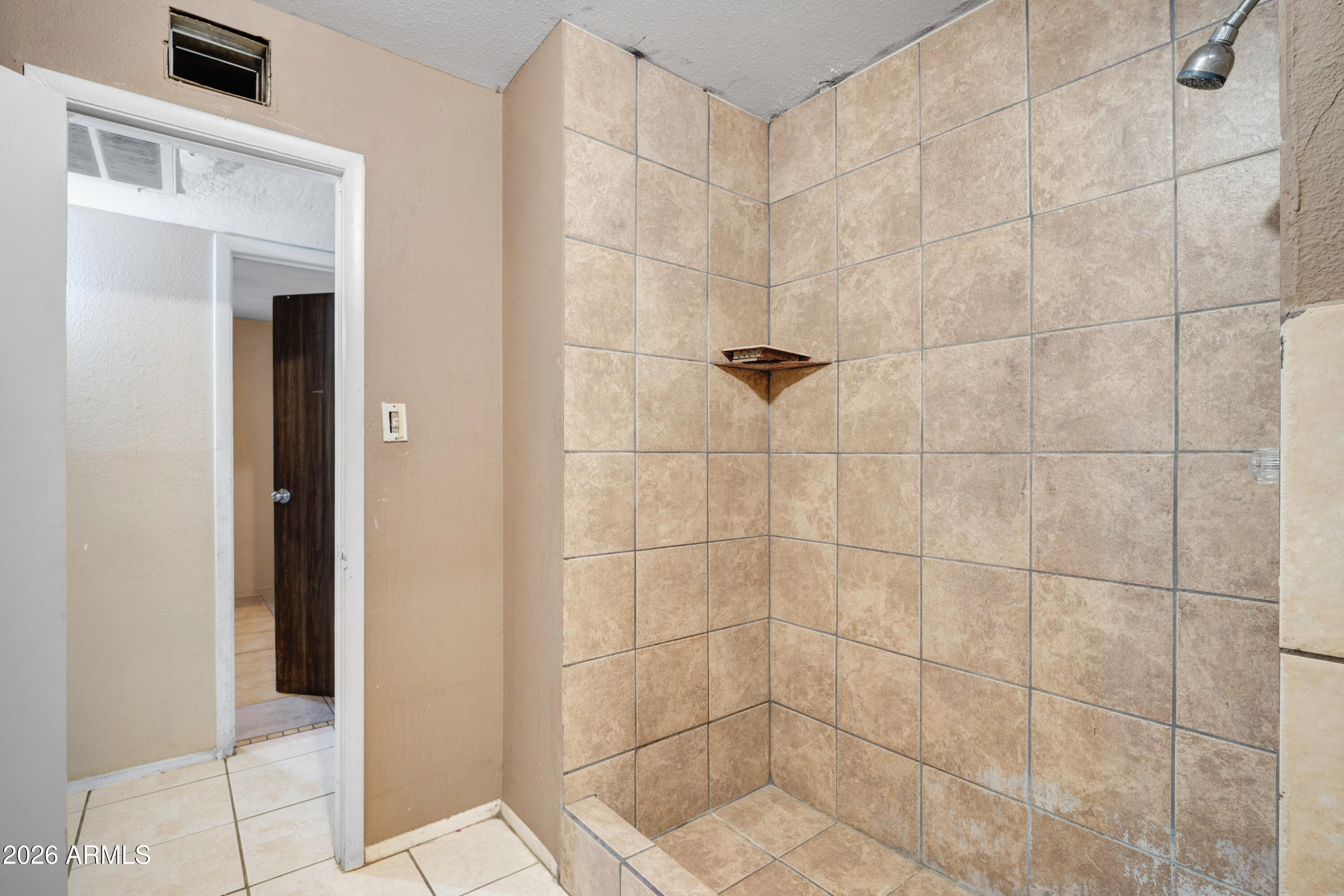 MARYVALE TERRACE 18 LTS 5712-5807#6052-6089 - Residential
