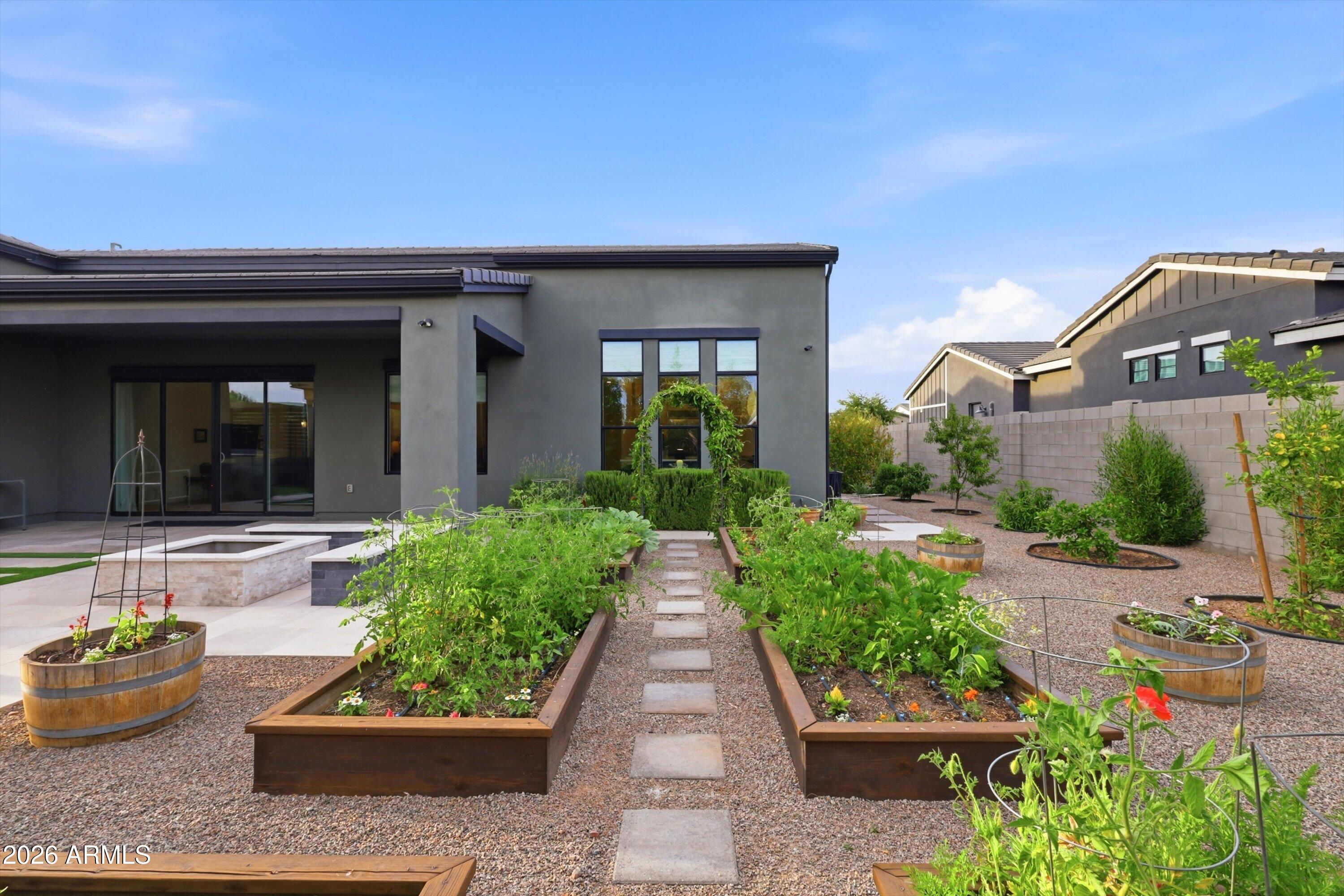 LAKEVIEW TRAILS SOUTHEAST AT MORRISON RANCH - Residential
