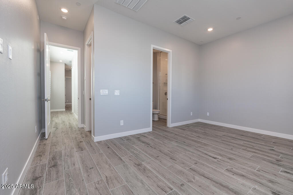 WHISPERING HILLS - Residential
