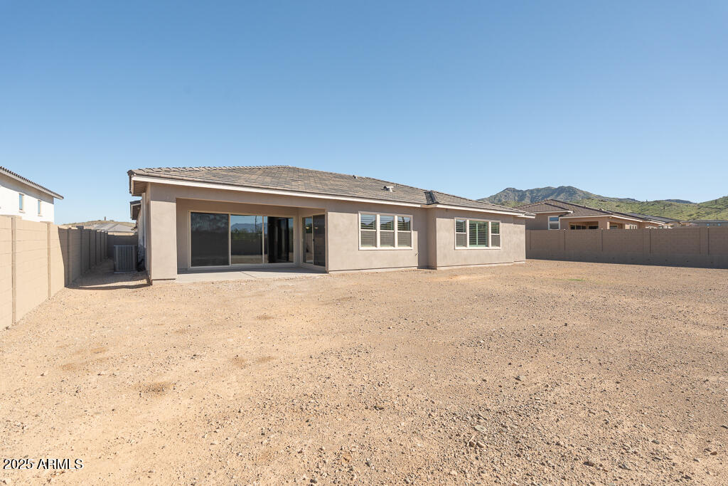 WHISPERING HILLS - Residential
