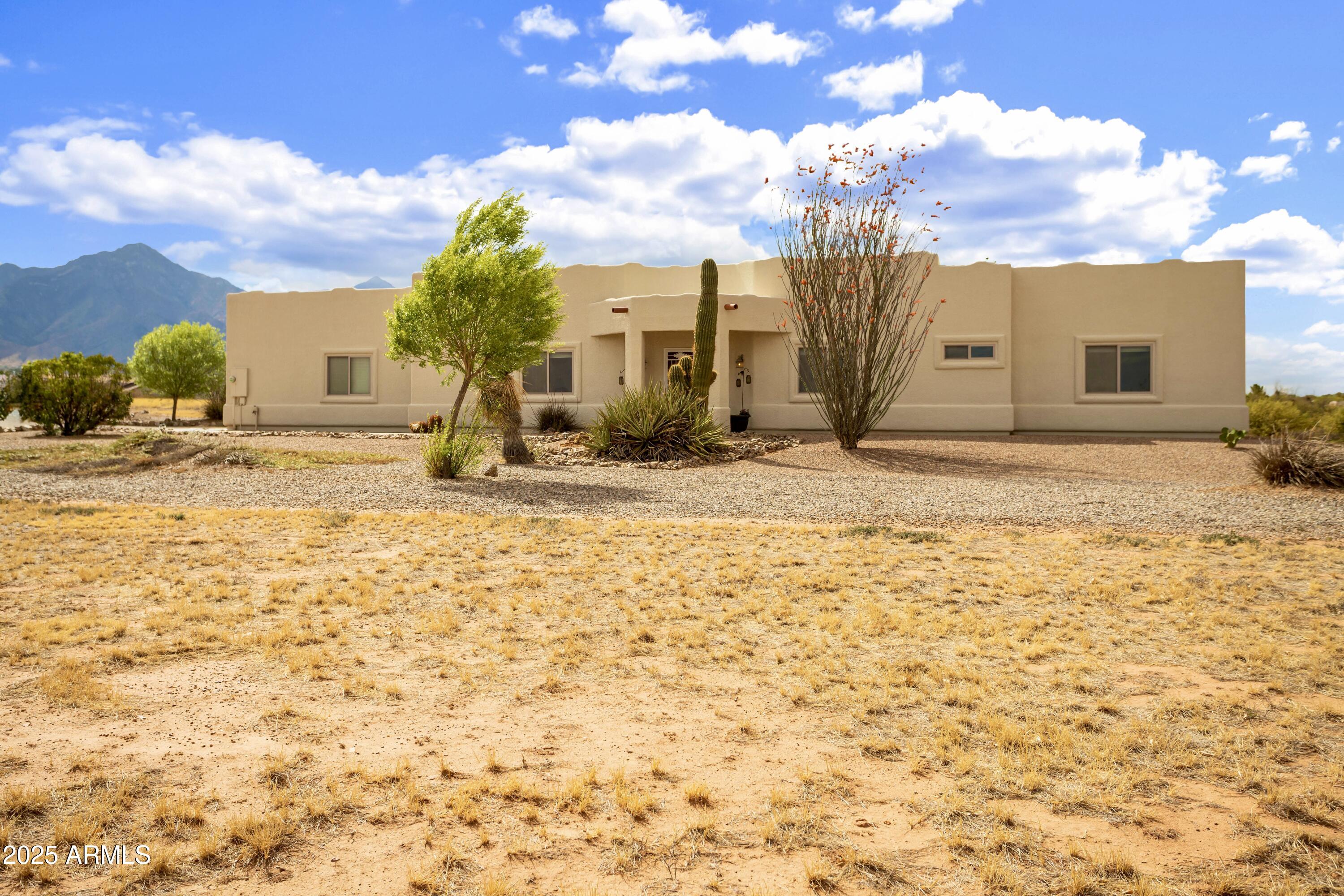 LOS RANCHOS - Residential