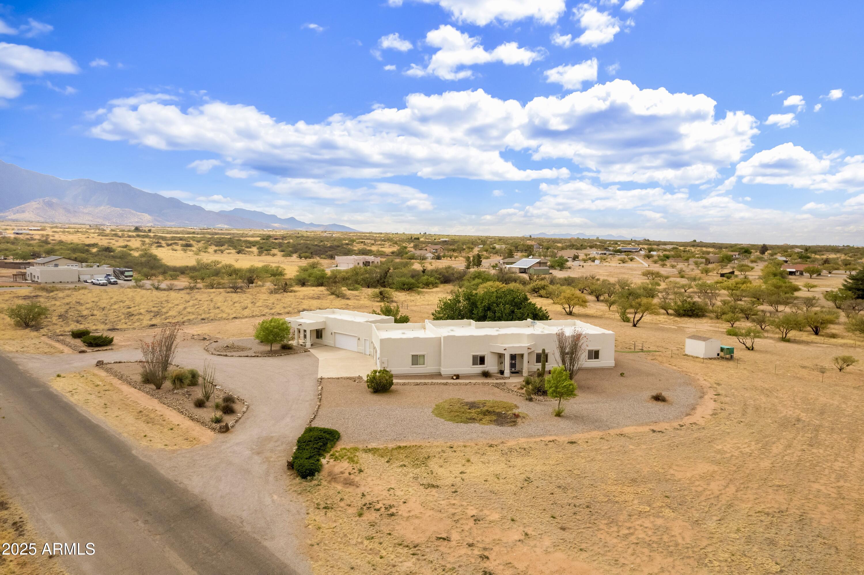LOS RANCHOS - Residential