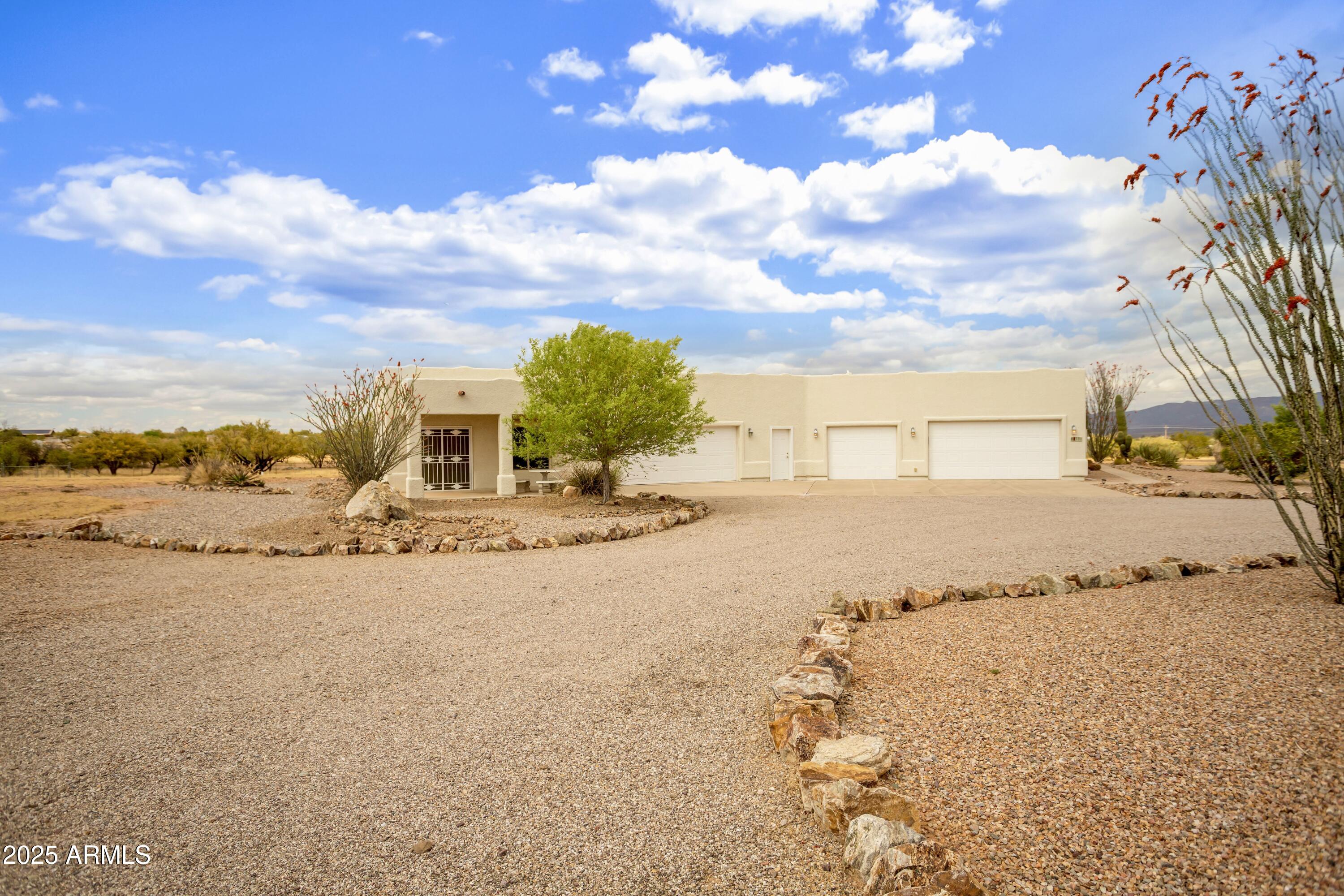 LOS RANCHOS - Residential