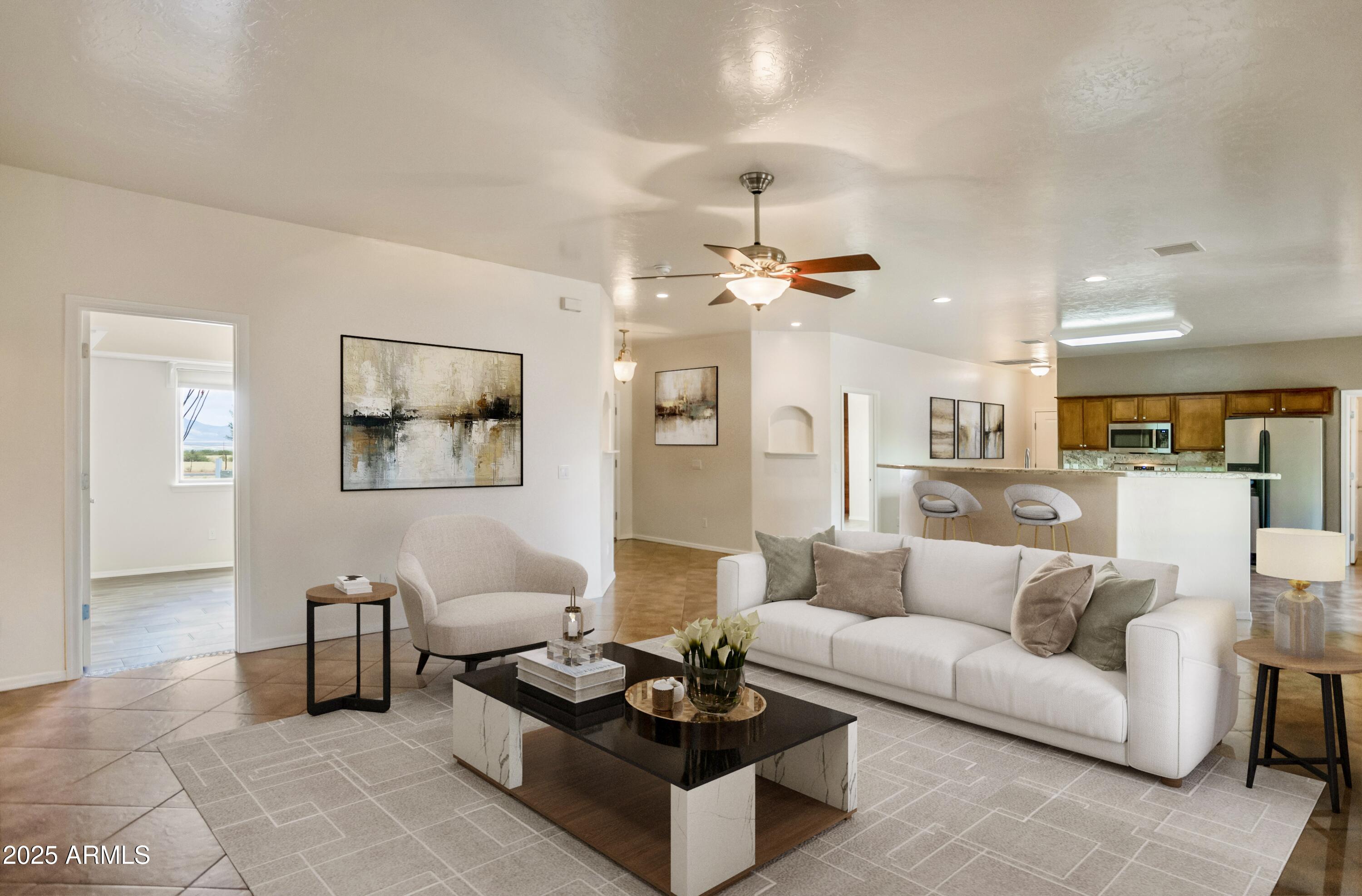 LOS RANCHOS - Residential