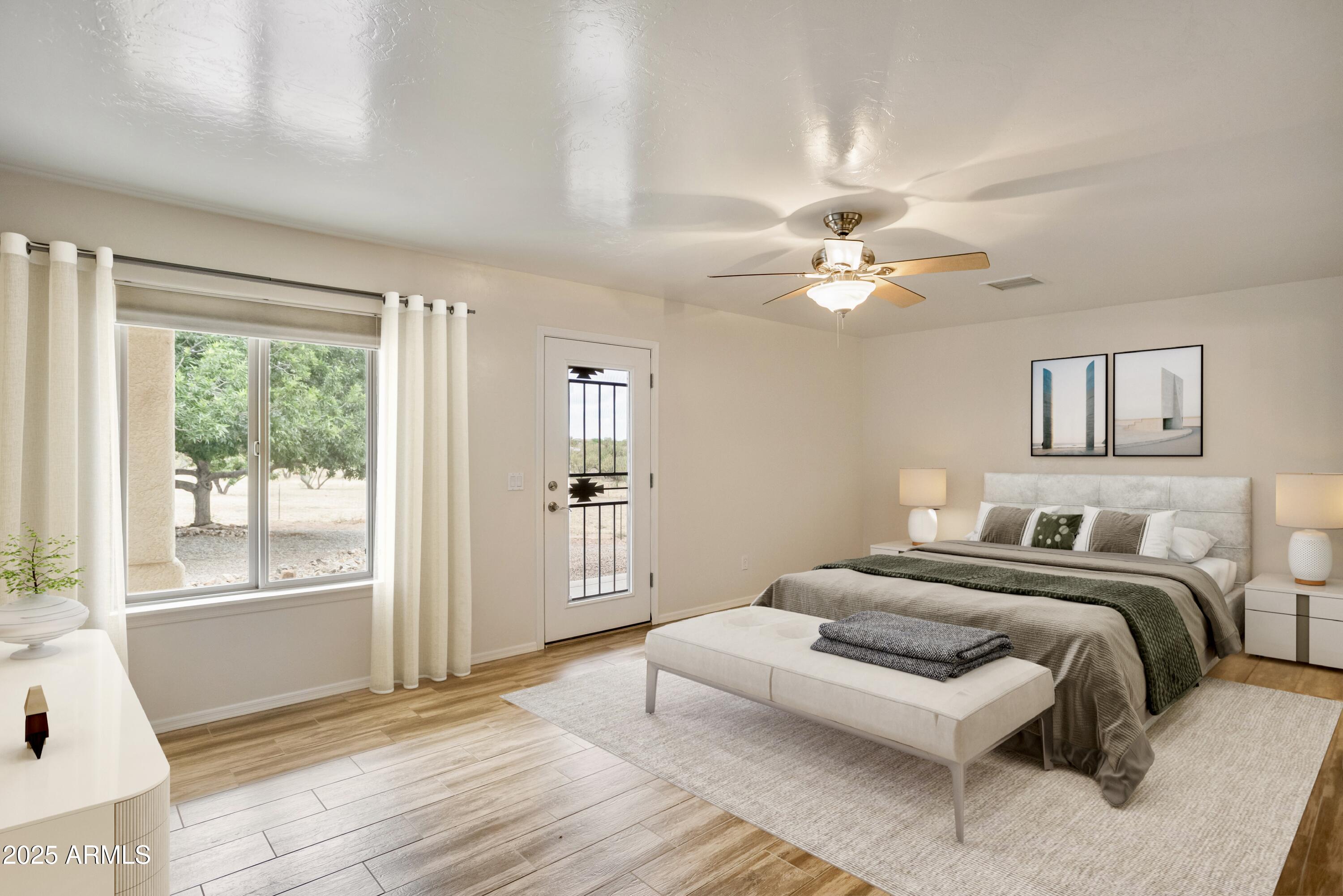 LOS RANCHOS - Residential