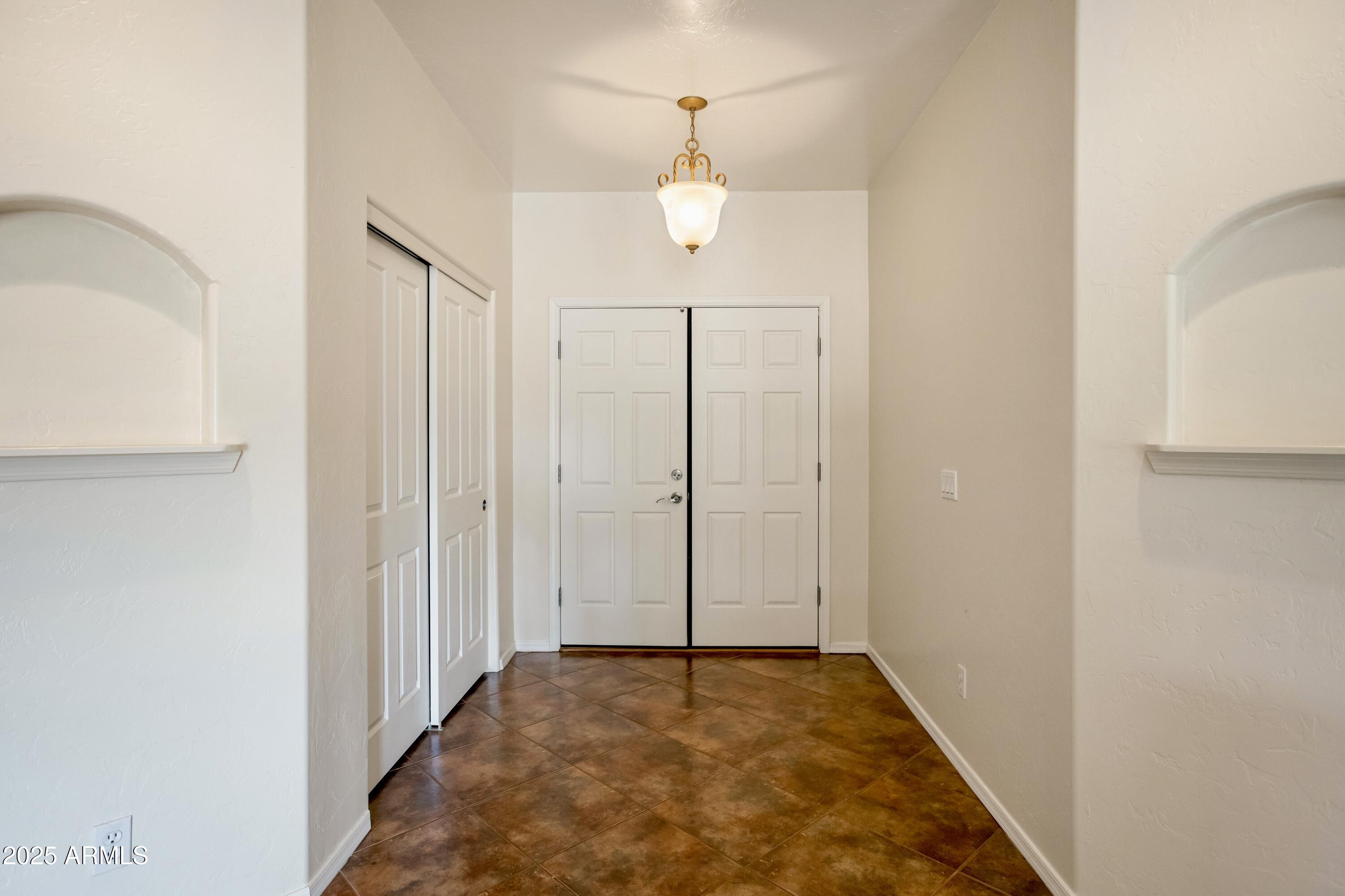 LOS RANCHOS - Residential