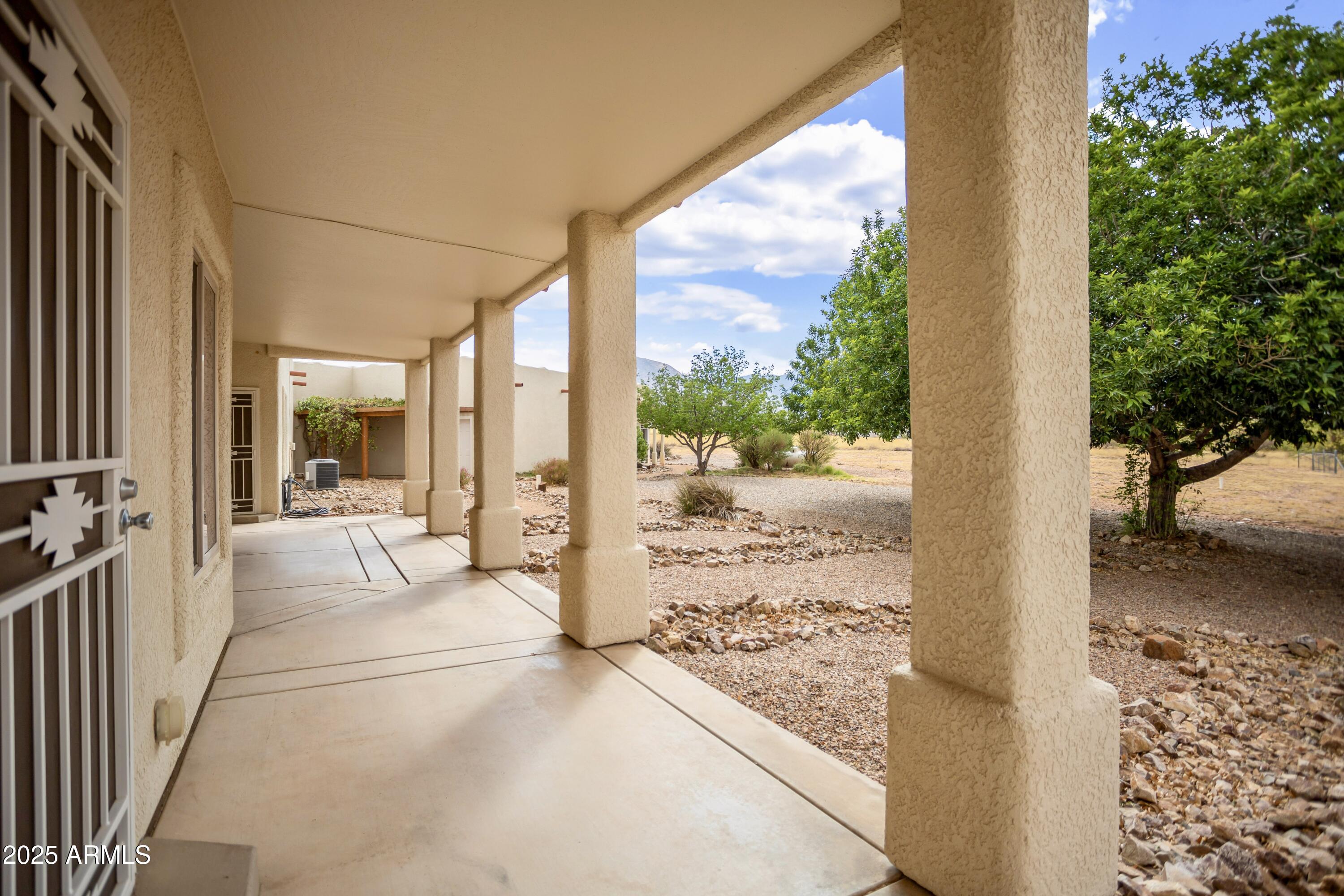 LOS RANCHOS - Residential