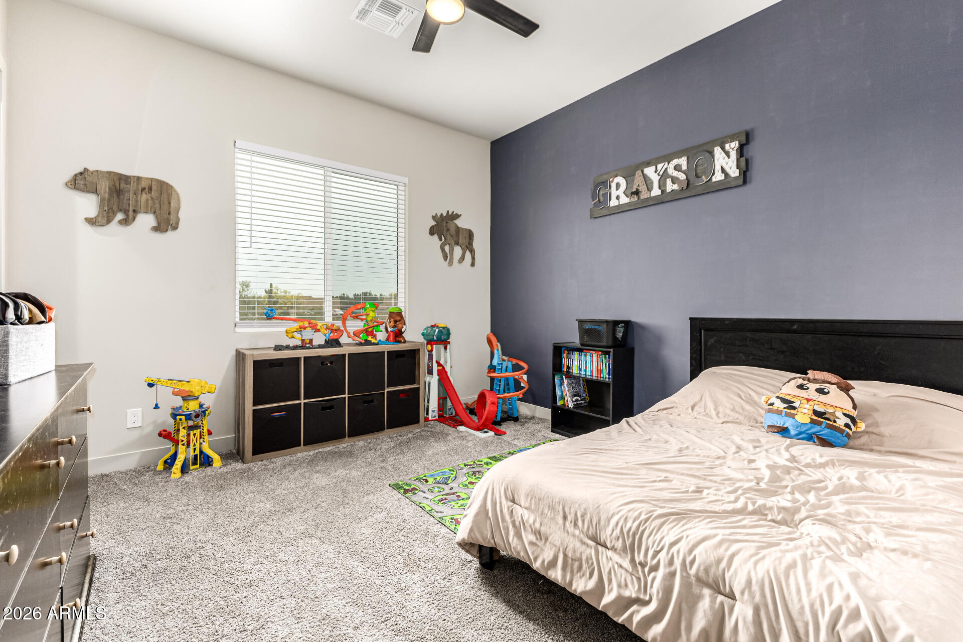 BETTER THAN A MODEL! Very Custom Designer Home on 1 Acre lot, Future set up for RV/Casita! - Residential