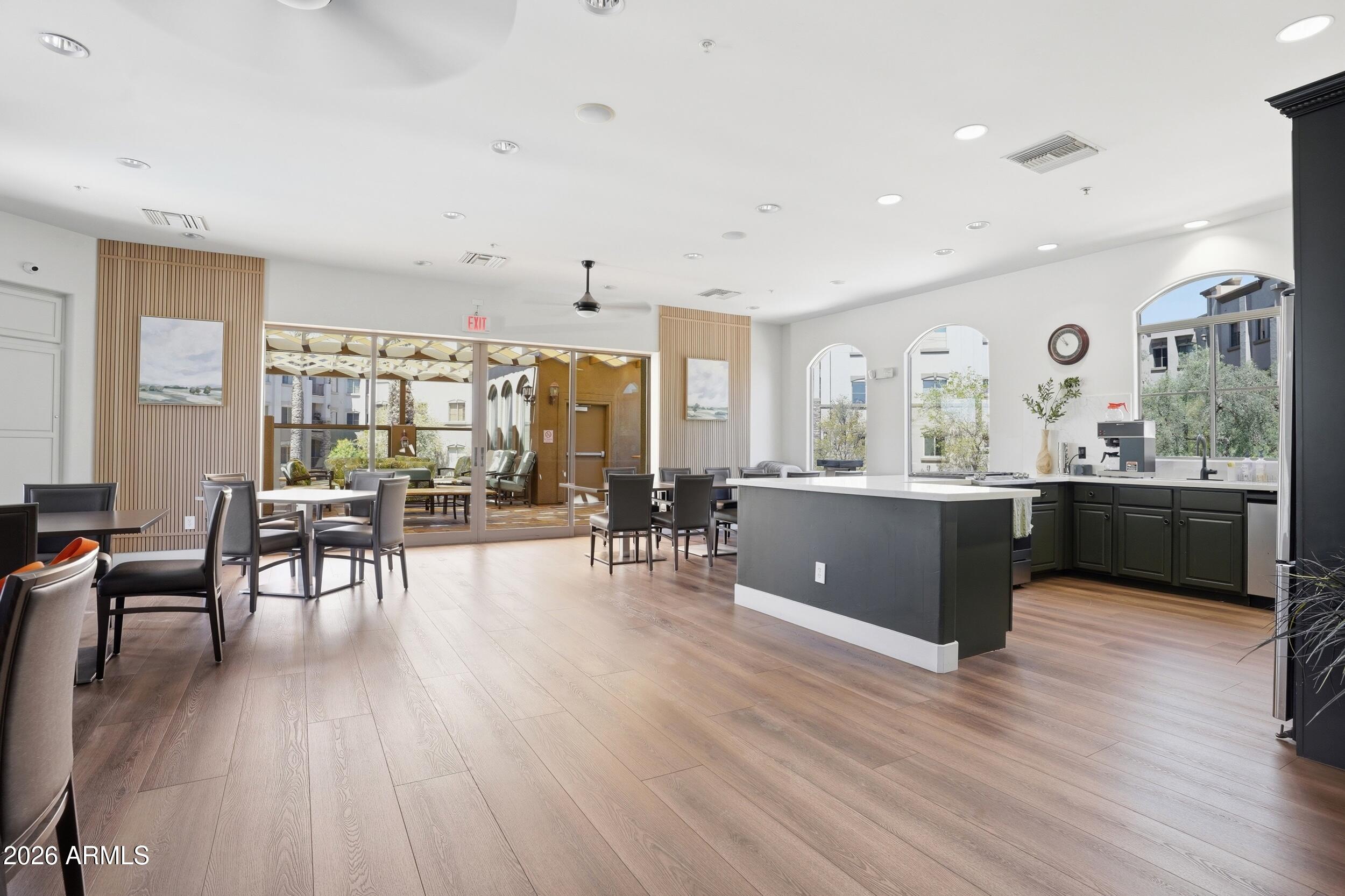 TOSCANA AT DESERT RIDGE CONDOMINIUM 2ND AMD - Residential