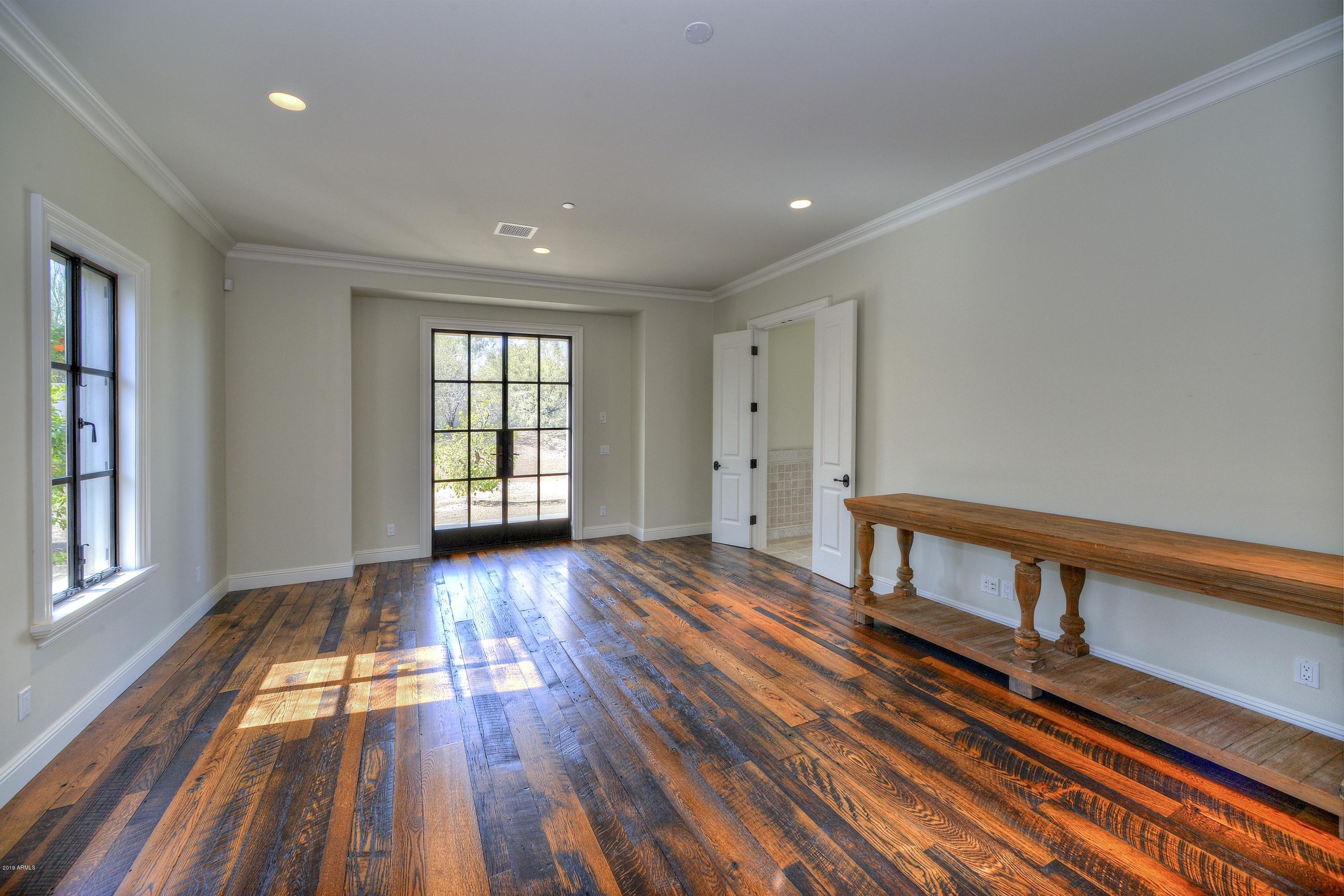 METES & BOUNDS - Residential