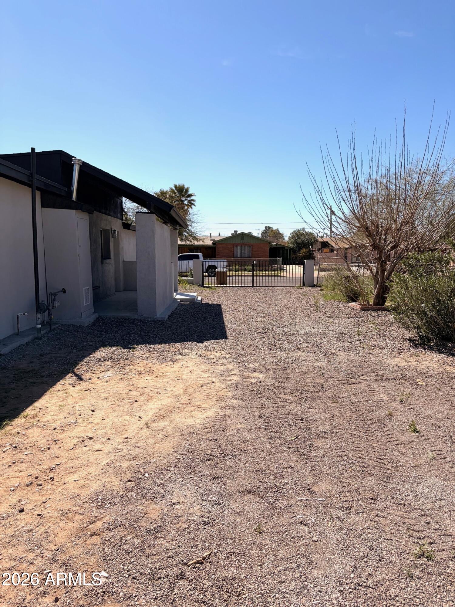 DOUGLAS - Residential