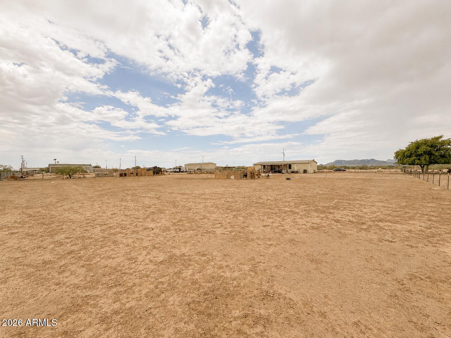 SADDLE VISTA - Residential
