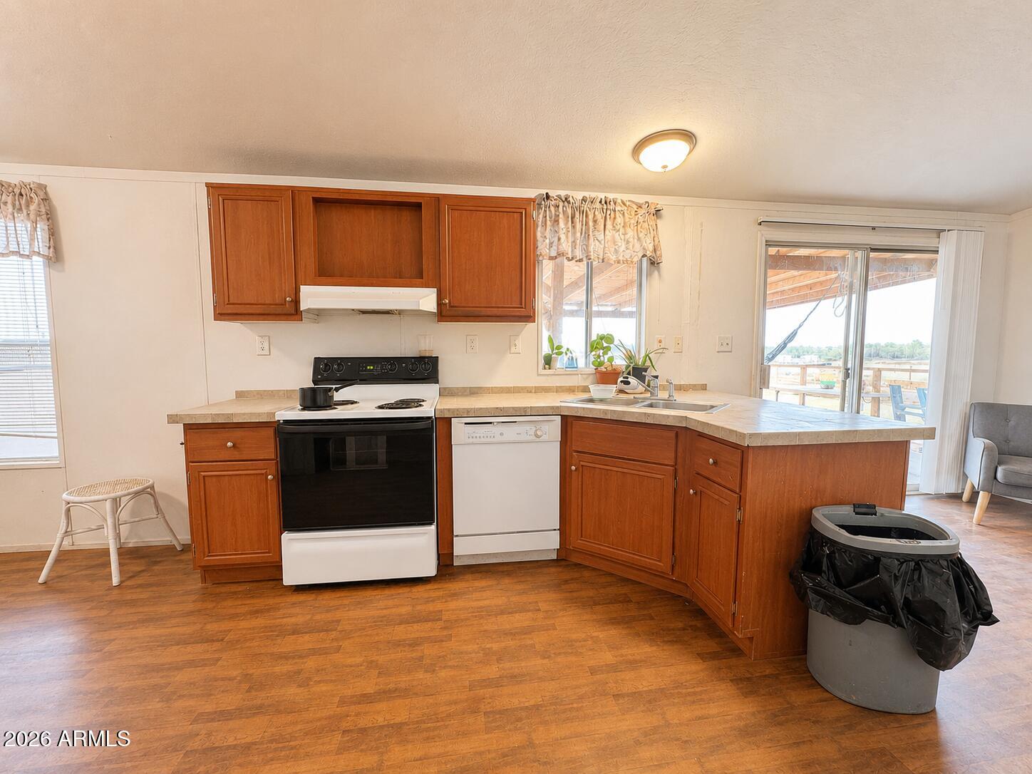 SADDLE VISTA - Residential