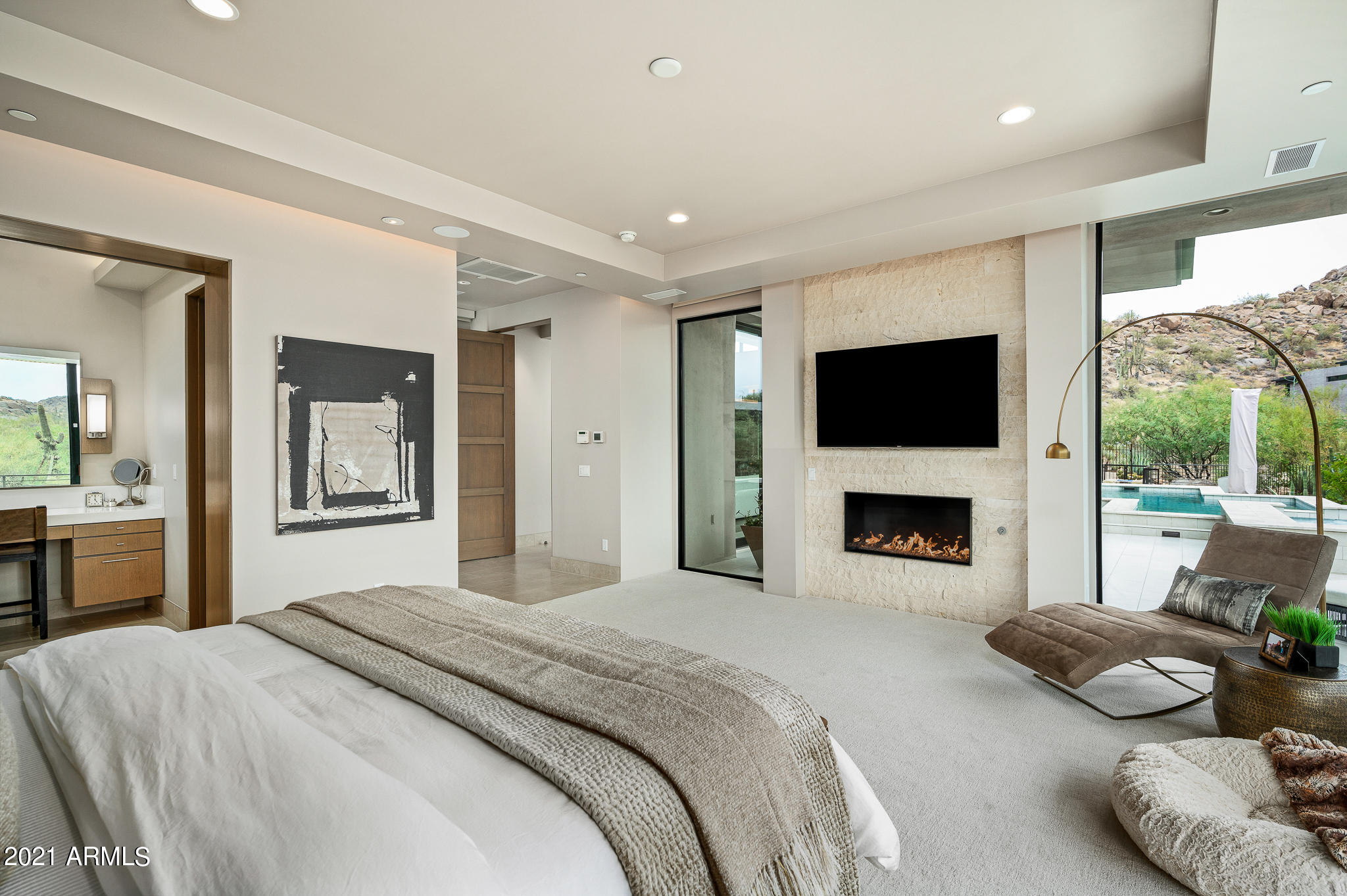 ESTANCIA - Residential