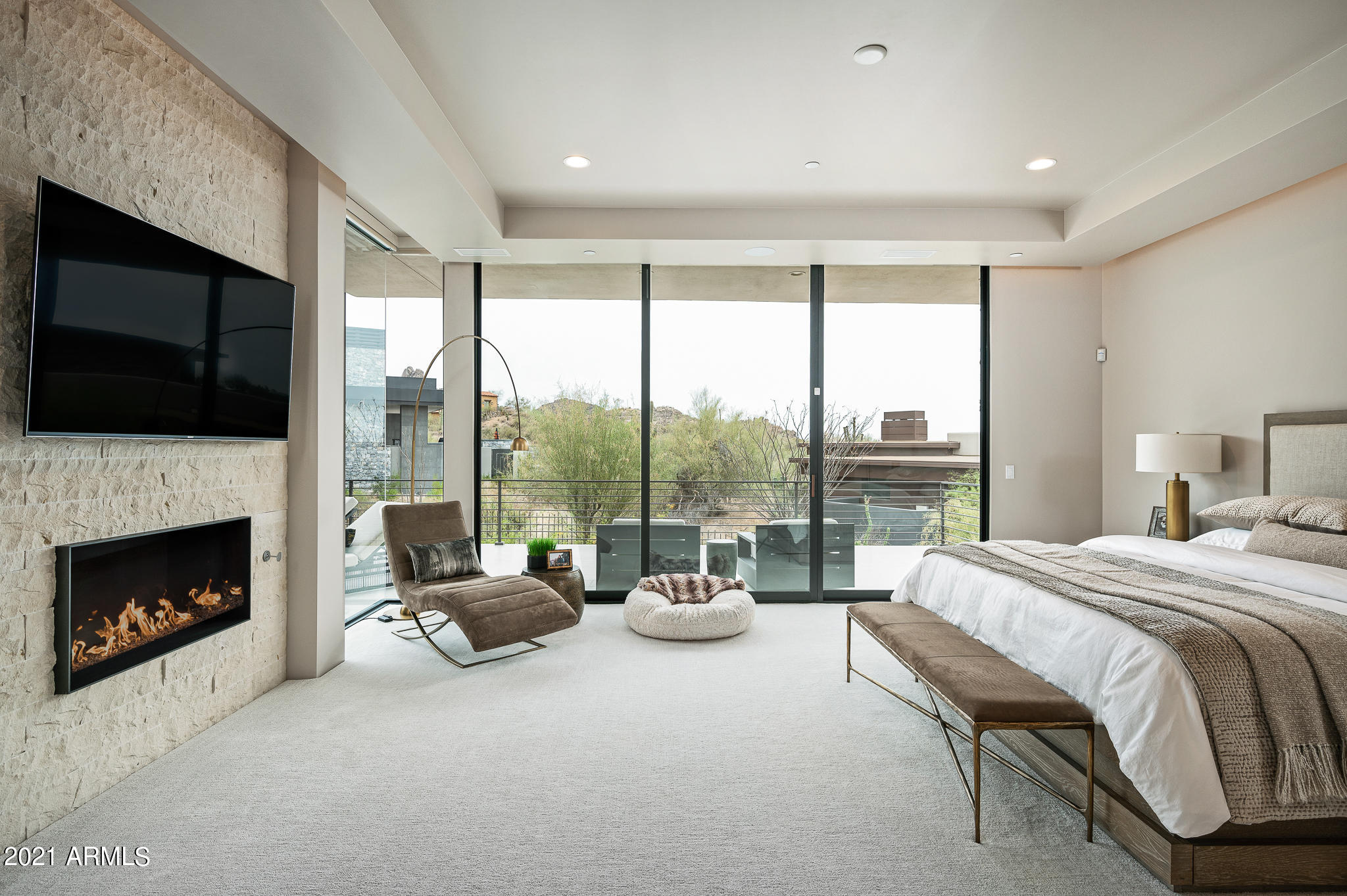 ESTANCIA - Residential
