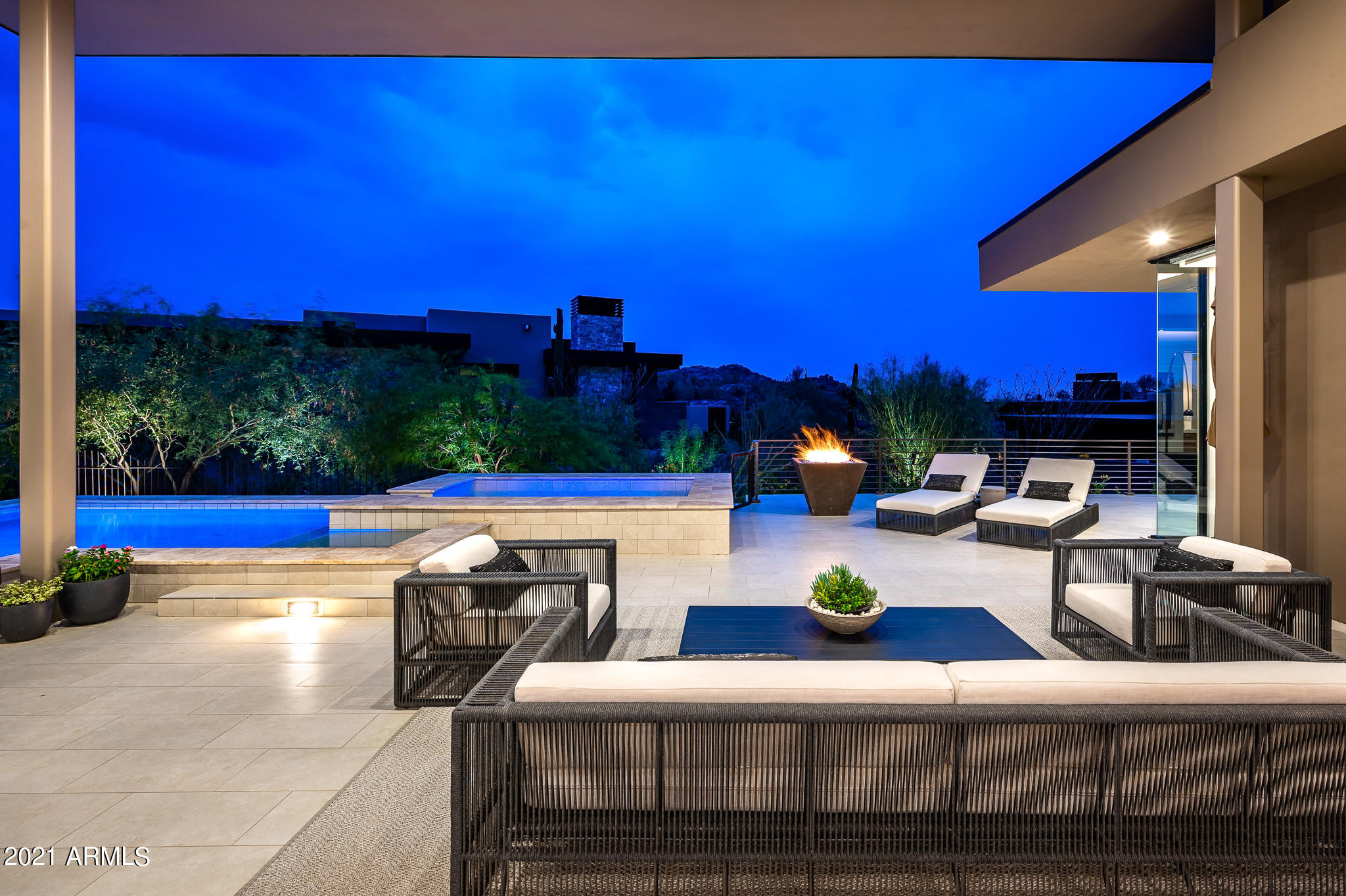 ESTANCIA - Residential