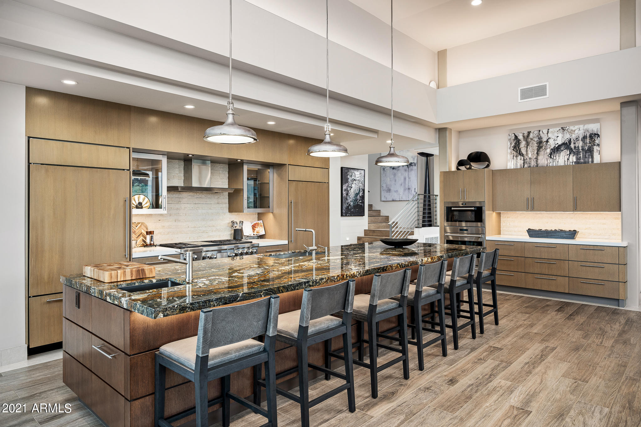 ESTANCIA - Residential