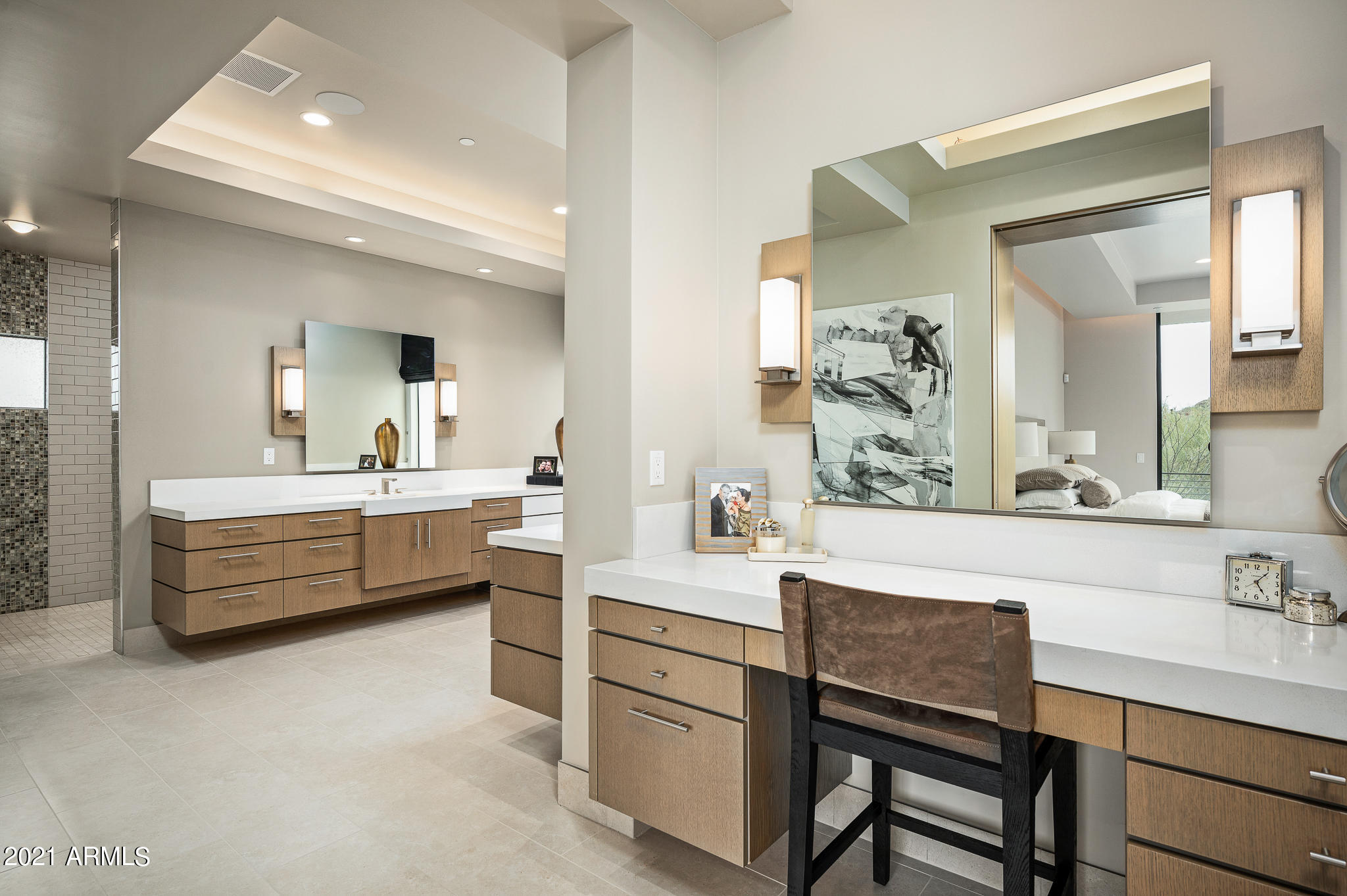 ESTANCIA - Residential