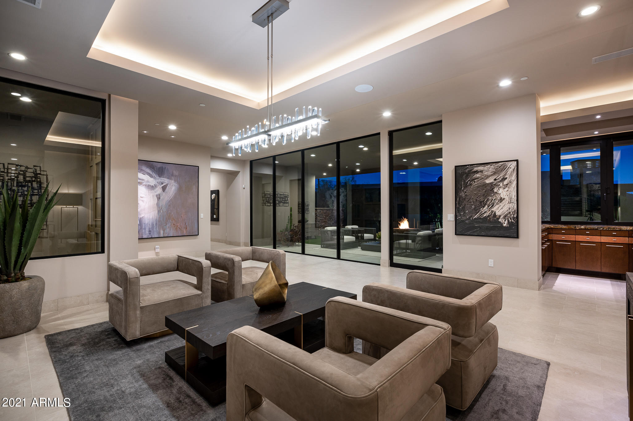 ESTANCIA - Residential