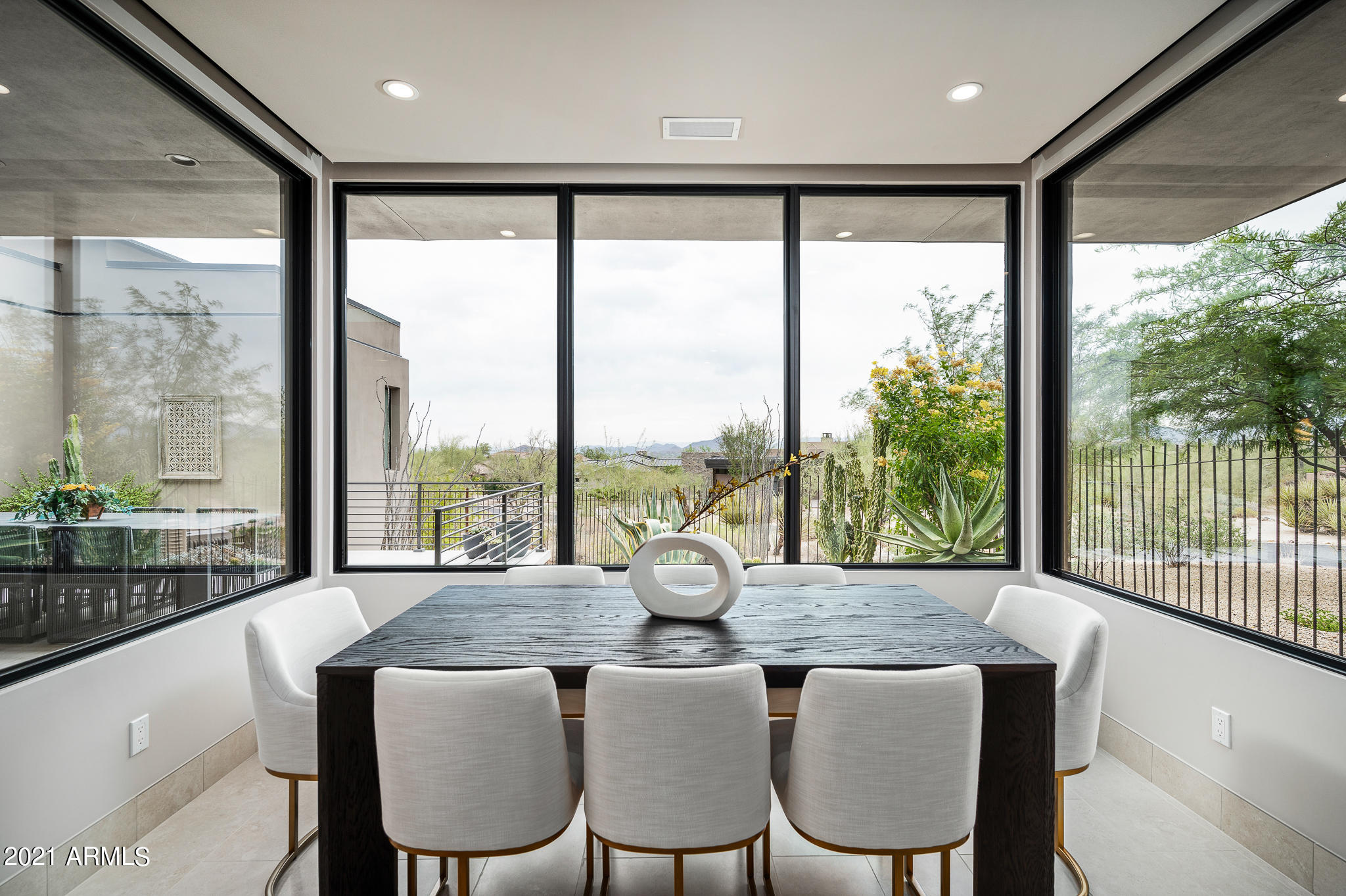ESTANCIA - Residential