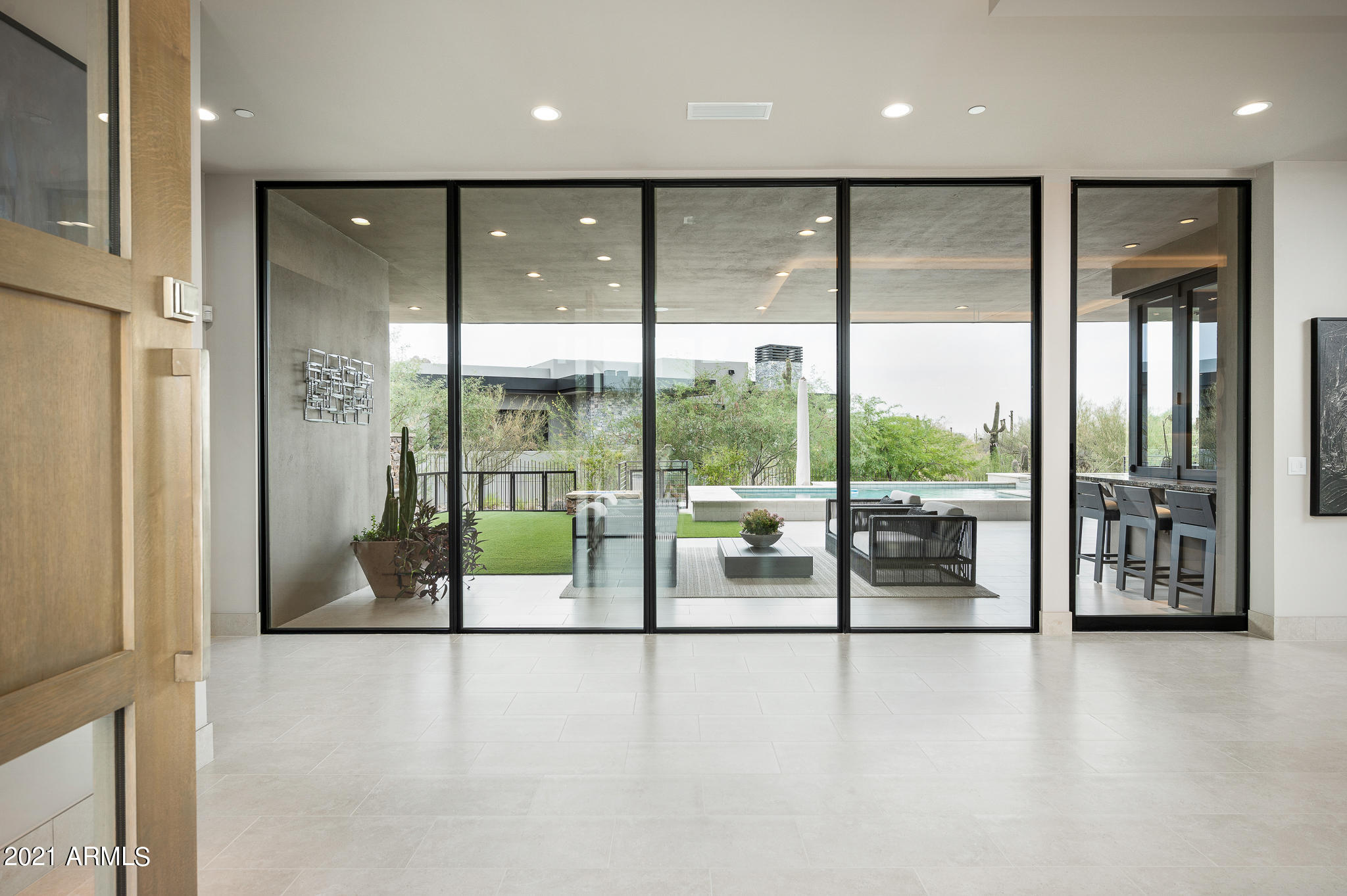 ESTANCIA - Residential