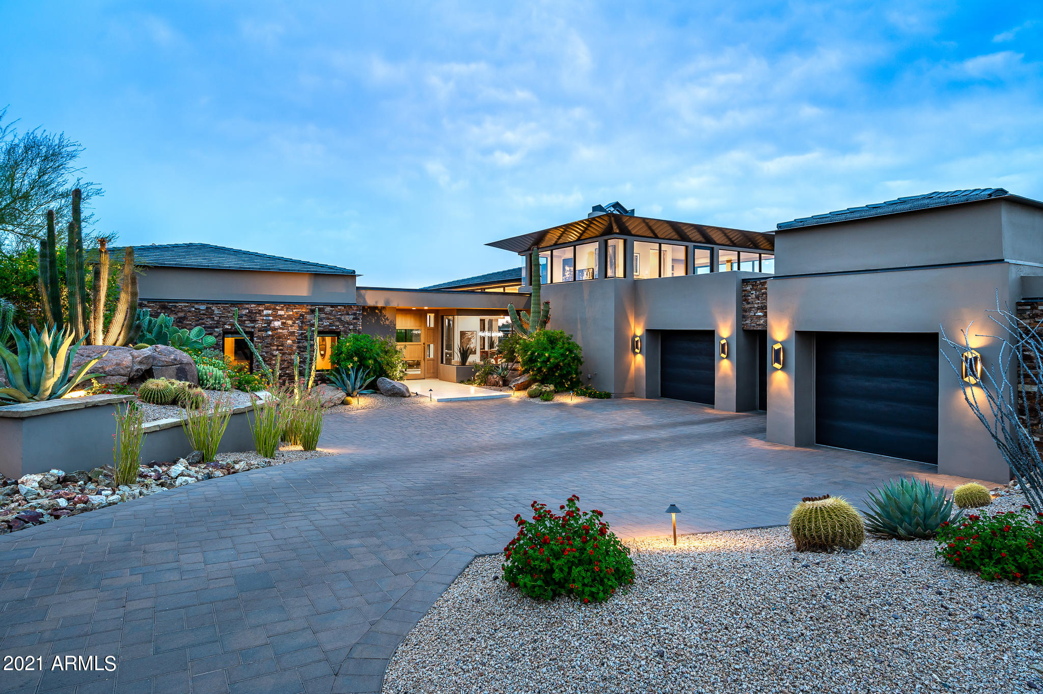ESTANCIA - Residential