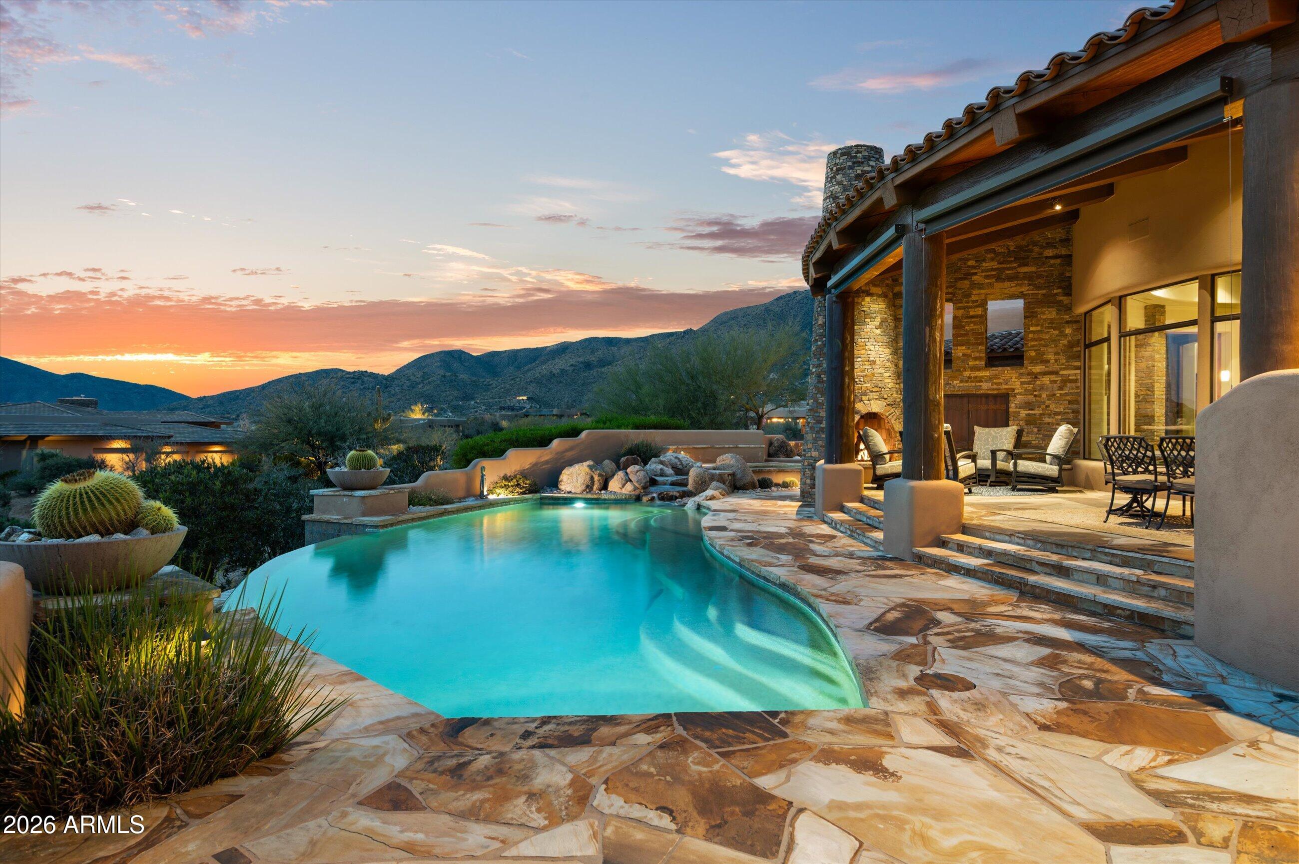 DESERT MOUNTAIN - Residential